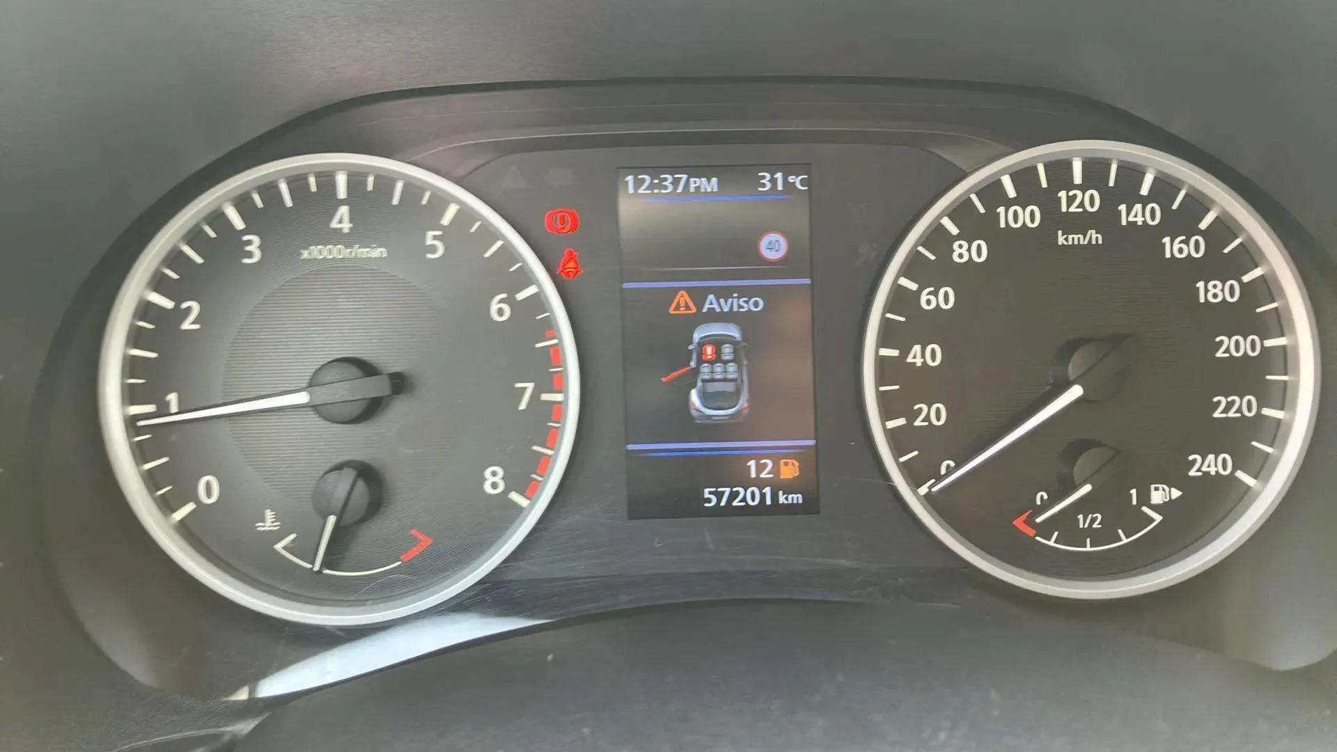 Nissan Juke DIG-T 6M/T Acenta - foto 15