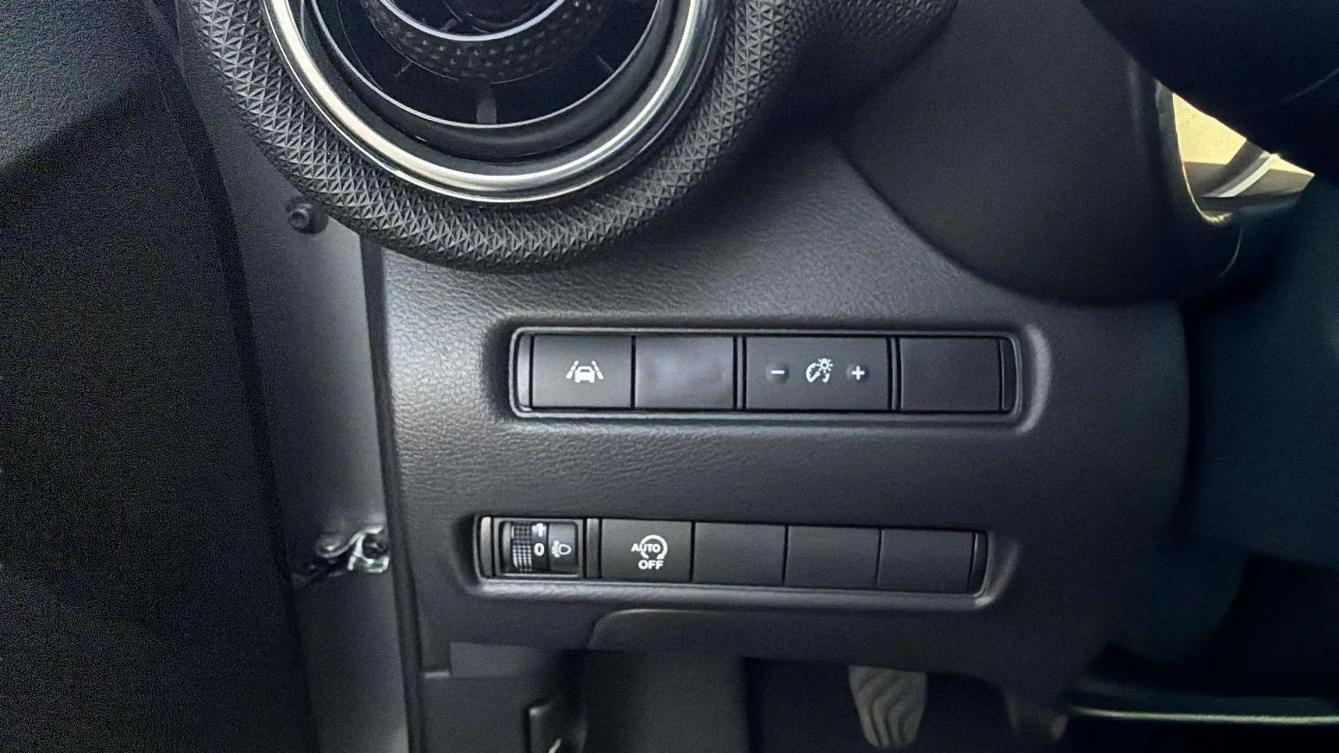 Nissan Juke DIG-T Acenta - foto 17