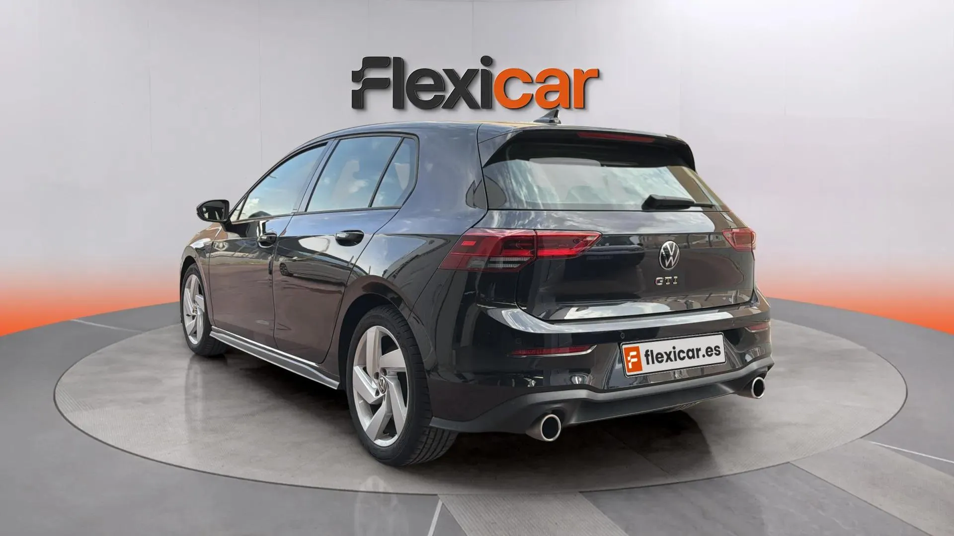 Volkswagen Golf GTI 2.0 TSI DSG - foto 11
