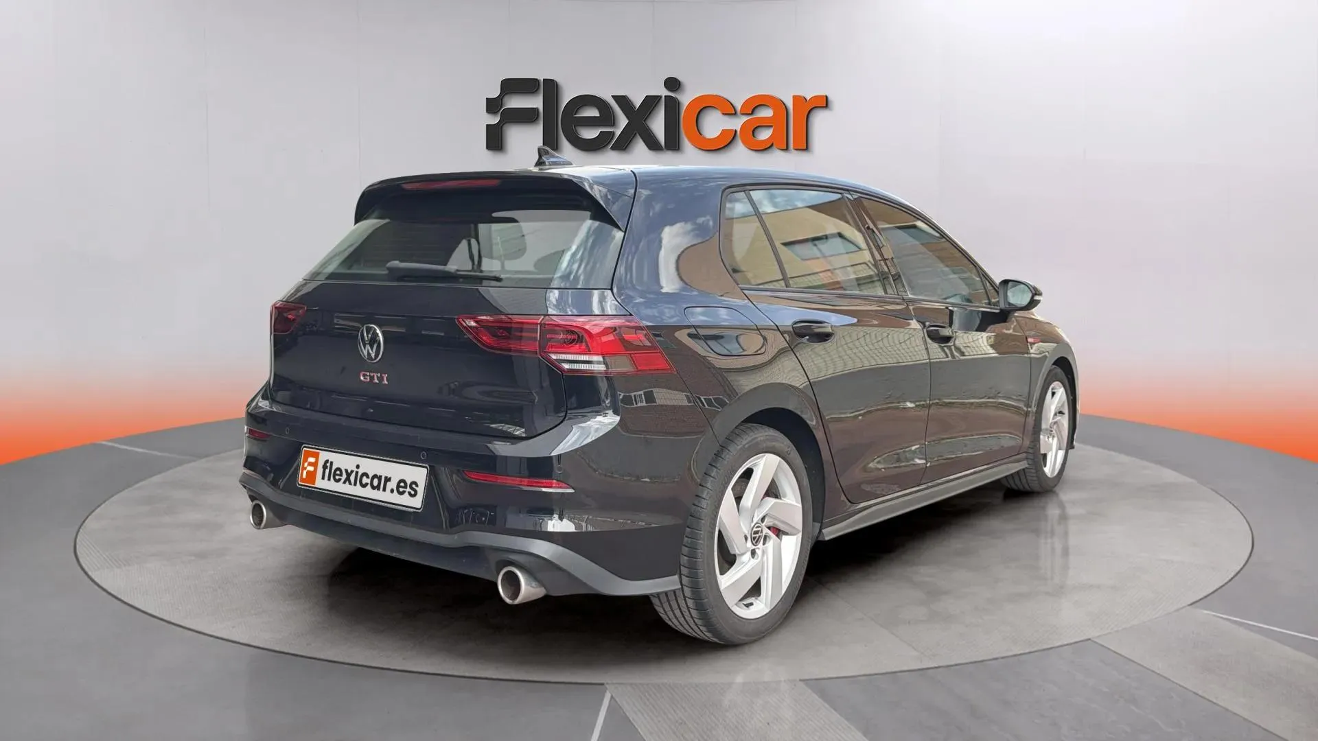 Volkswagen Golf GTI 2.0 TSI DSG - foto 4
