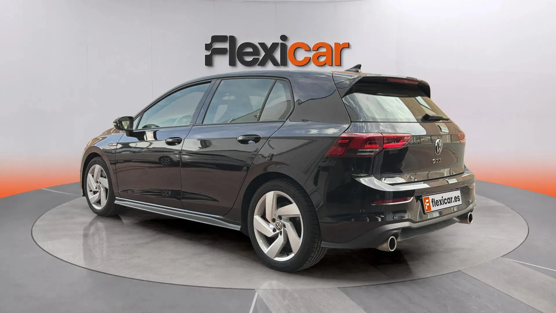 Volkswagen Golf GTI 2.0 TSI DSG - foto 10