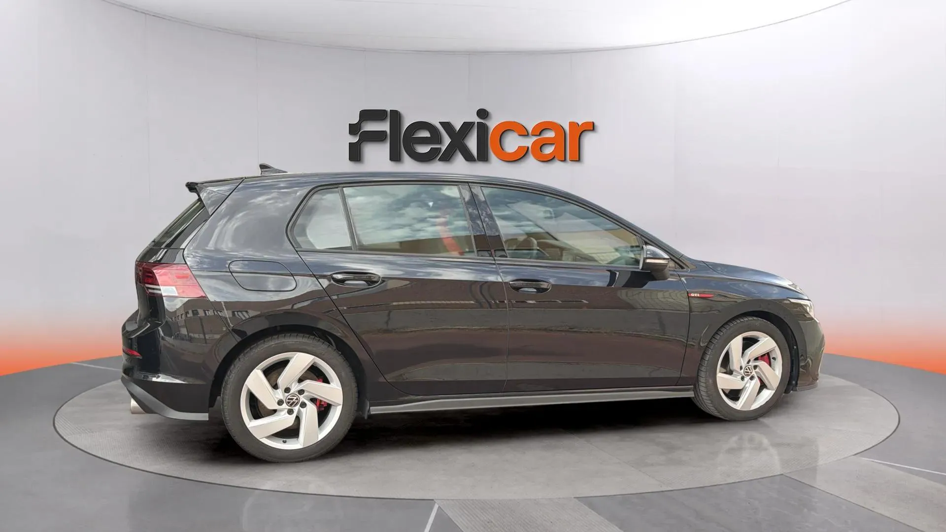 Volkswagen Golf GTI 2.0 TSI DSG - foto 7