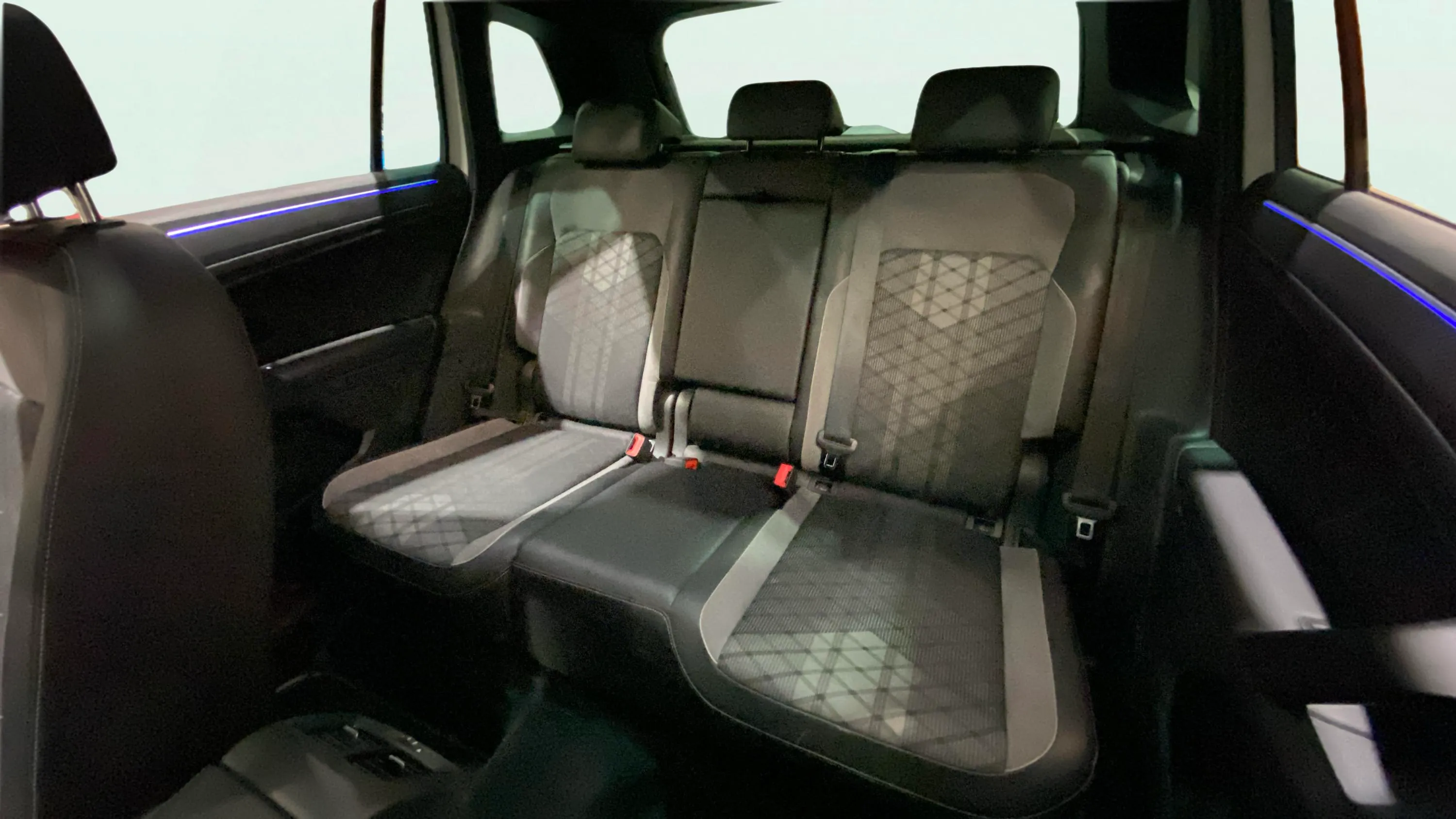 Volkswagen Tiguan R-Line 2.0 TDI DSG - foto 14