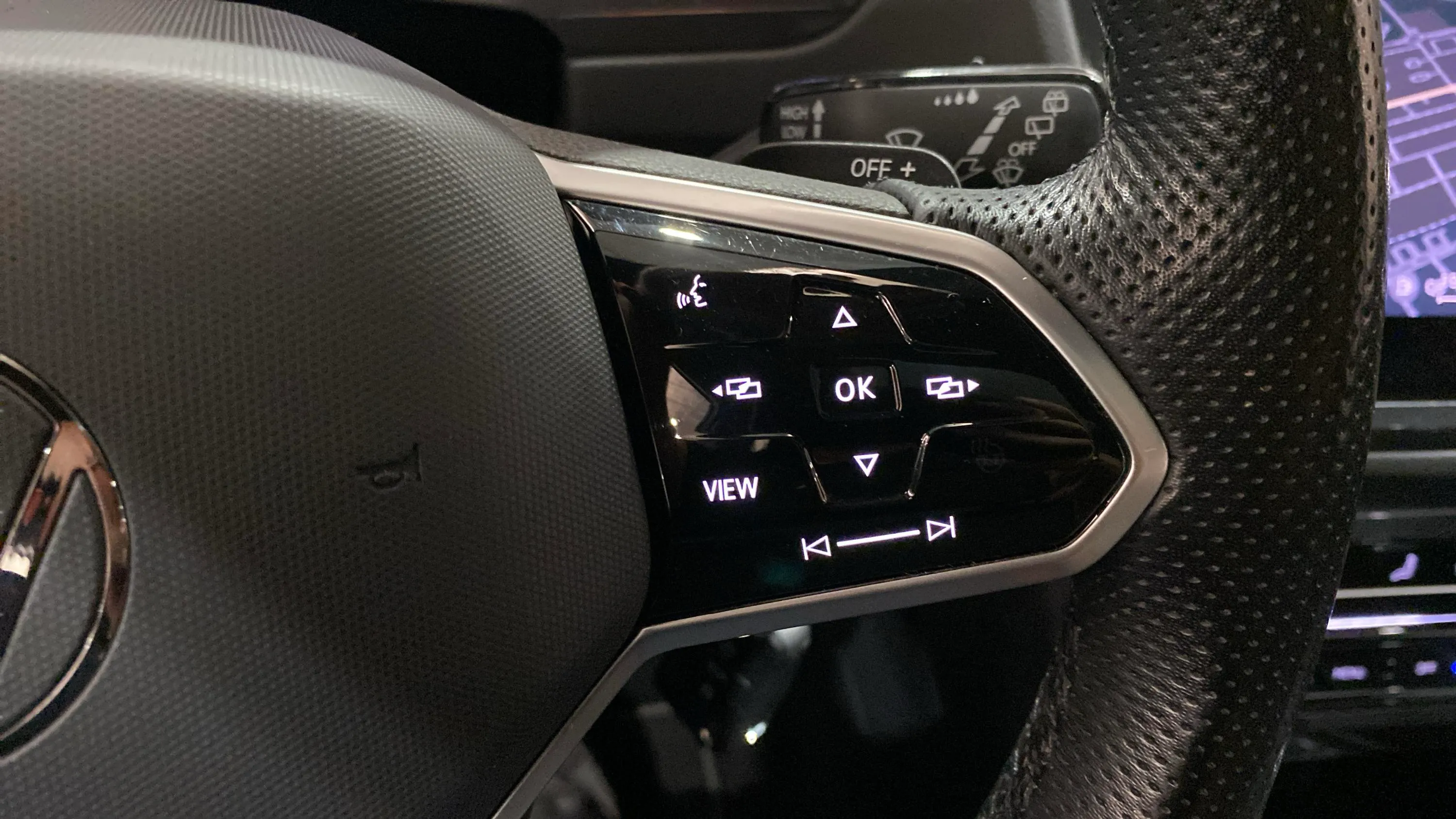 Volkswagen Tiguan R-Line 2.0 TDI DSG - foto 22