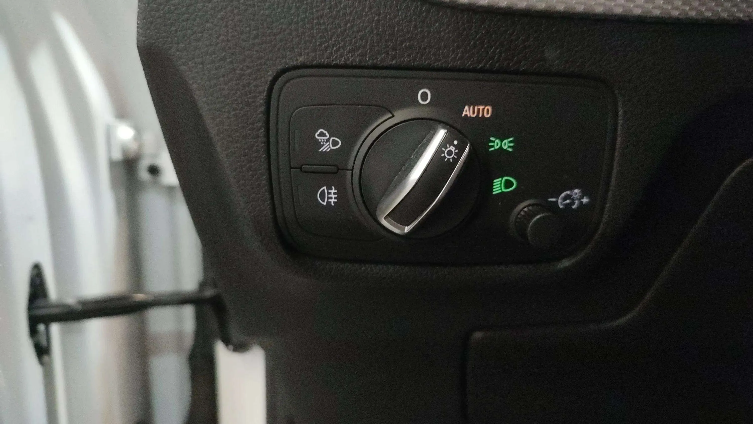 Audi Q2 Advanced 35 TFSI - foto 15