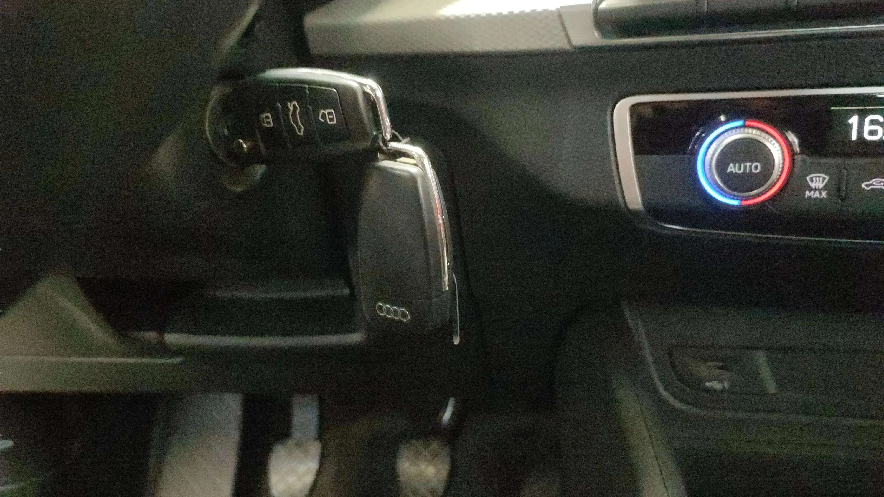 Audi Q2 Advanced 35 TFSI - foto 13