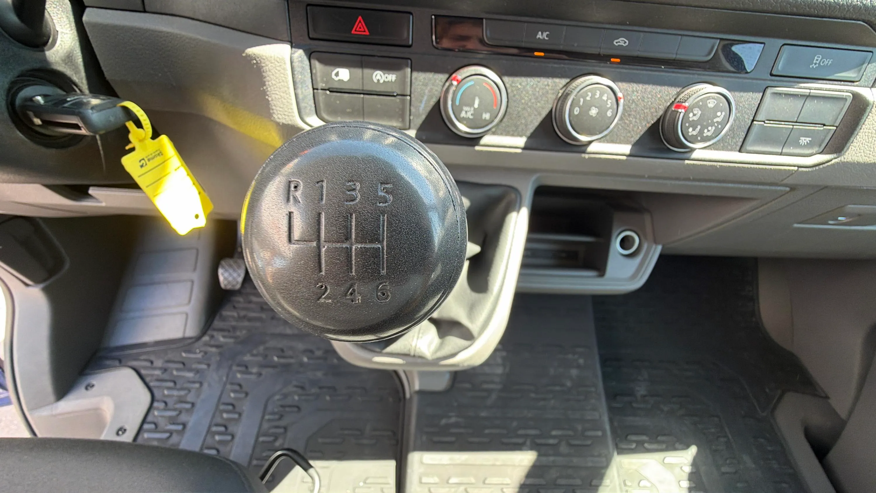 Man TGE Etge 3.5T FWD L3H2 - foto 28