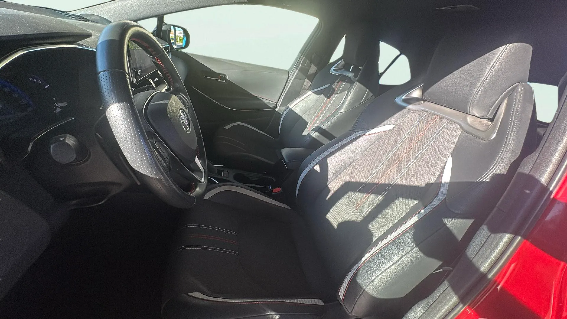 Toyota Corolla 2.0 180H GR-Sport E-CVT - foto 25