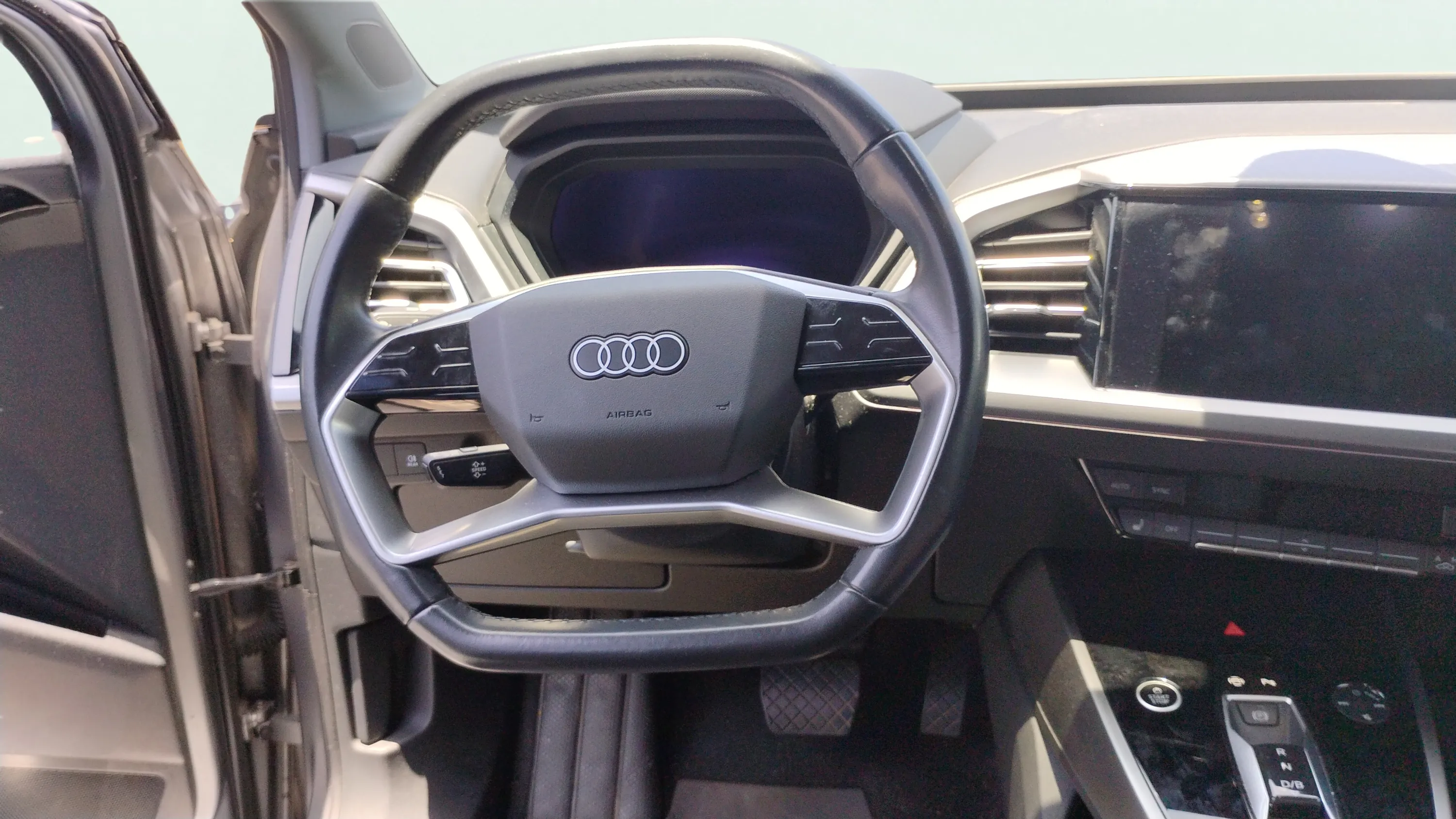 Audi e-tron Q4 40 e-tron - foto 8