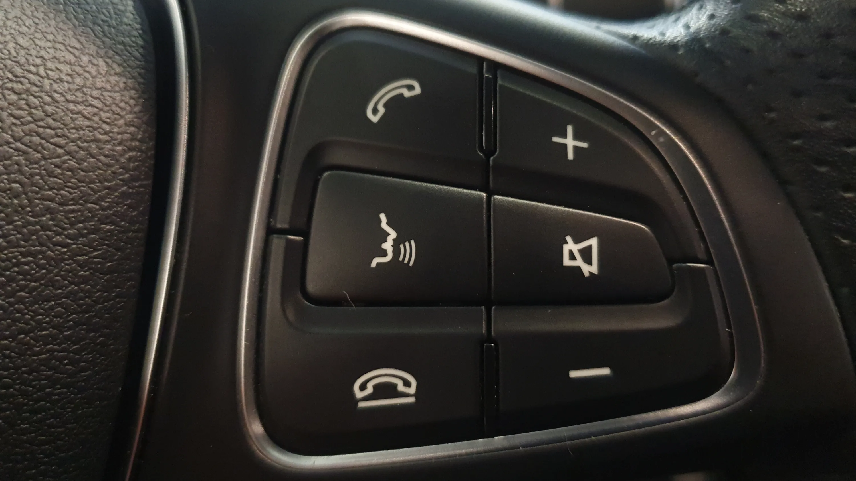Mercedes-Benz CLA 200 - foto 15