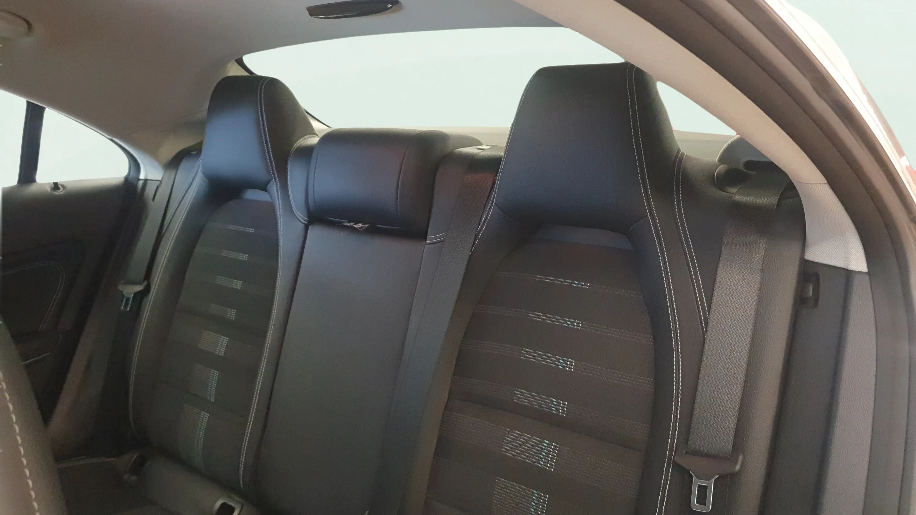 Mercedes-Benz CLA 200 - foto 11