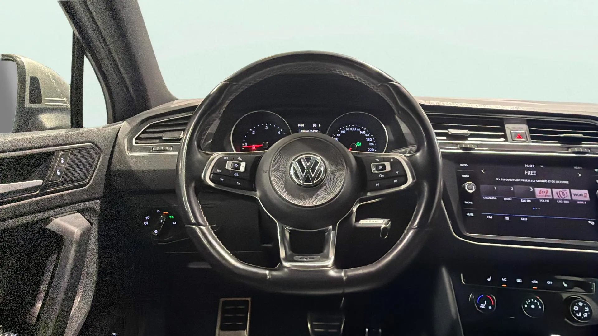 Volkswagen Tiguan Sport 2.0 TDI DSG - foto 10
