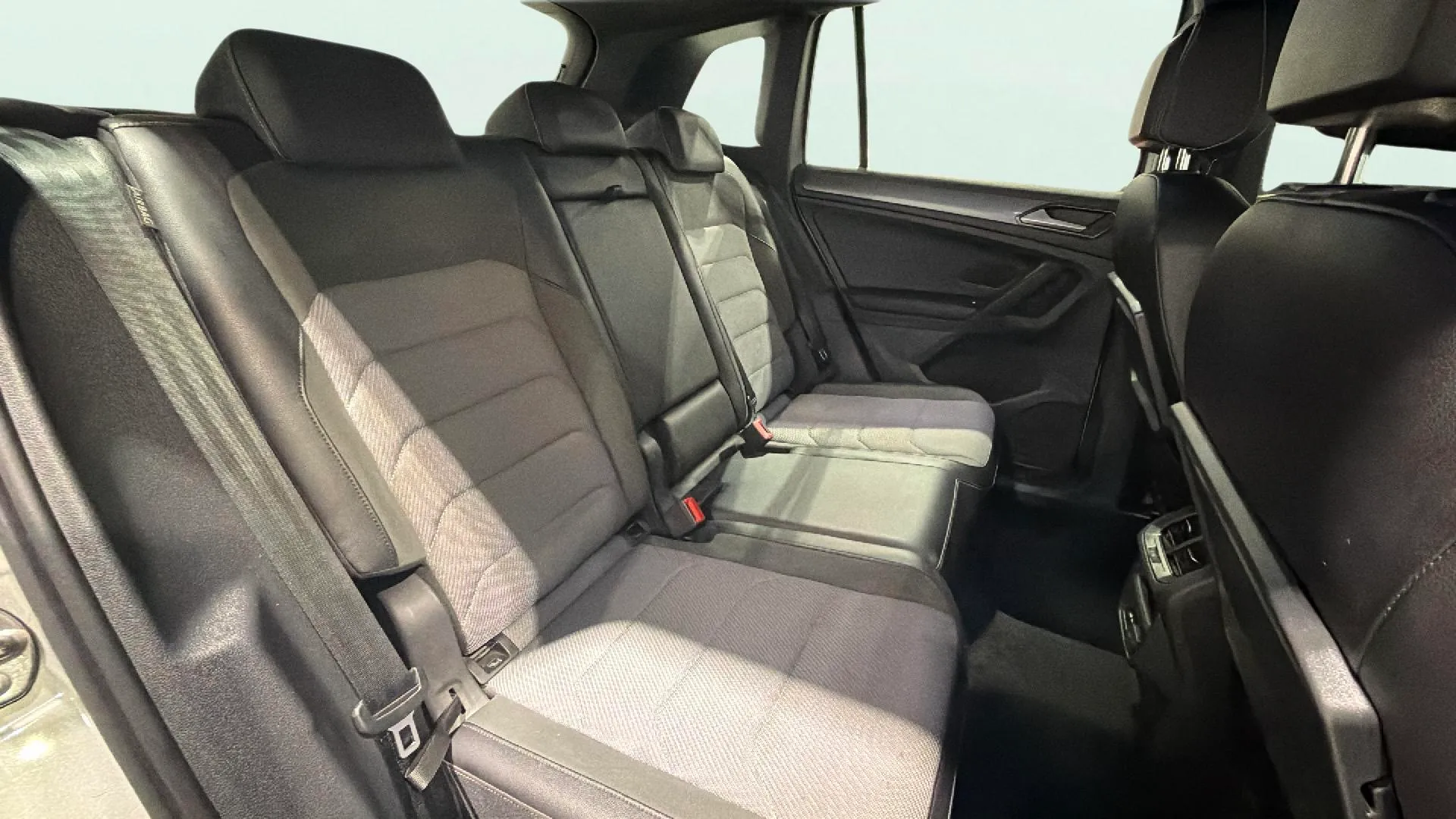 Volkswagen Tiguan Sport 2.0 TDI DSG - foto 16