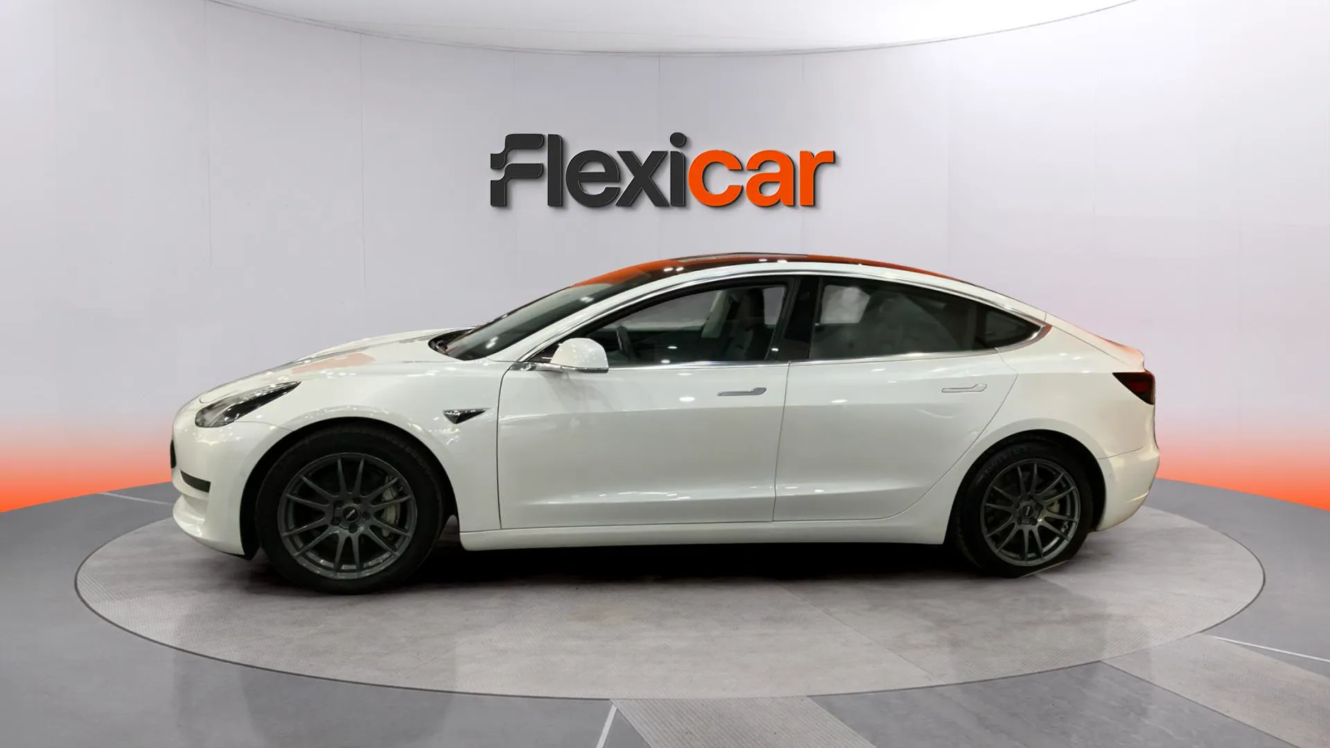 Tesla Model 3 Estándar Plus RWD - foto 4