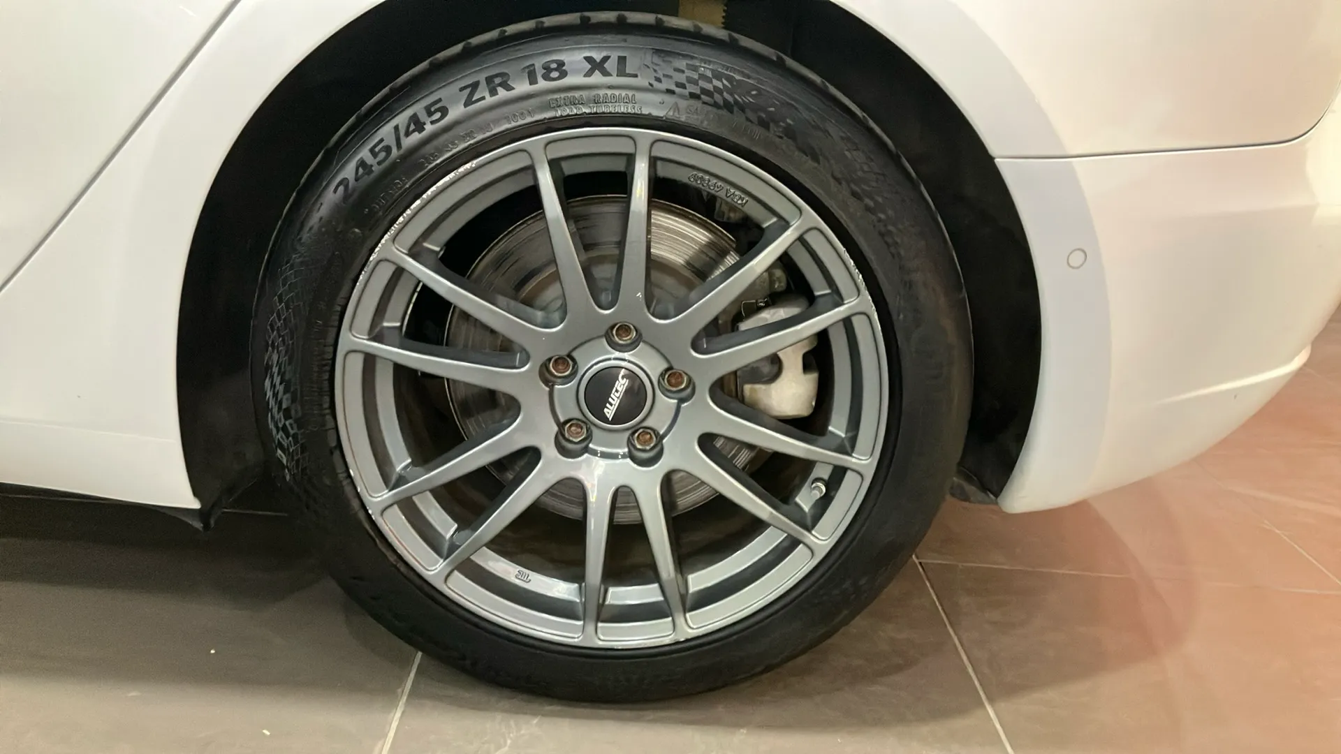 Tesla Model 3 Estándar Plus RWD - foto 17