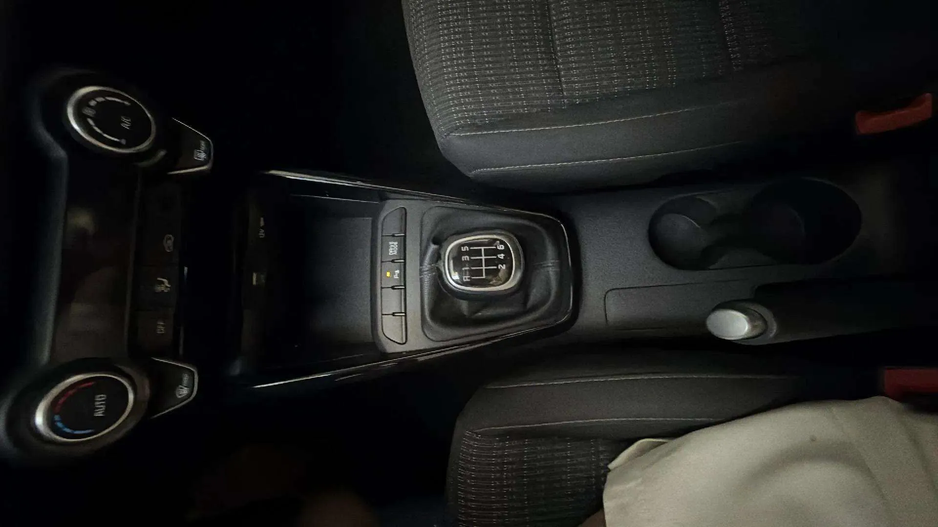 Kia Stonic 1.0 T-GDi MHEV Business - foto 25