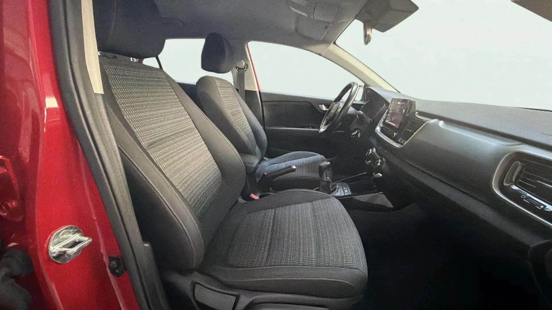 Kia Stonic 1.0 T-GDi MHEV Business - foto 19
