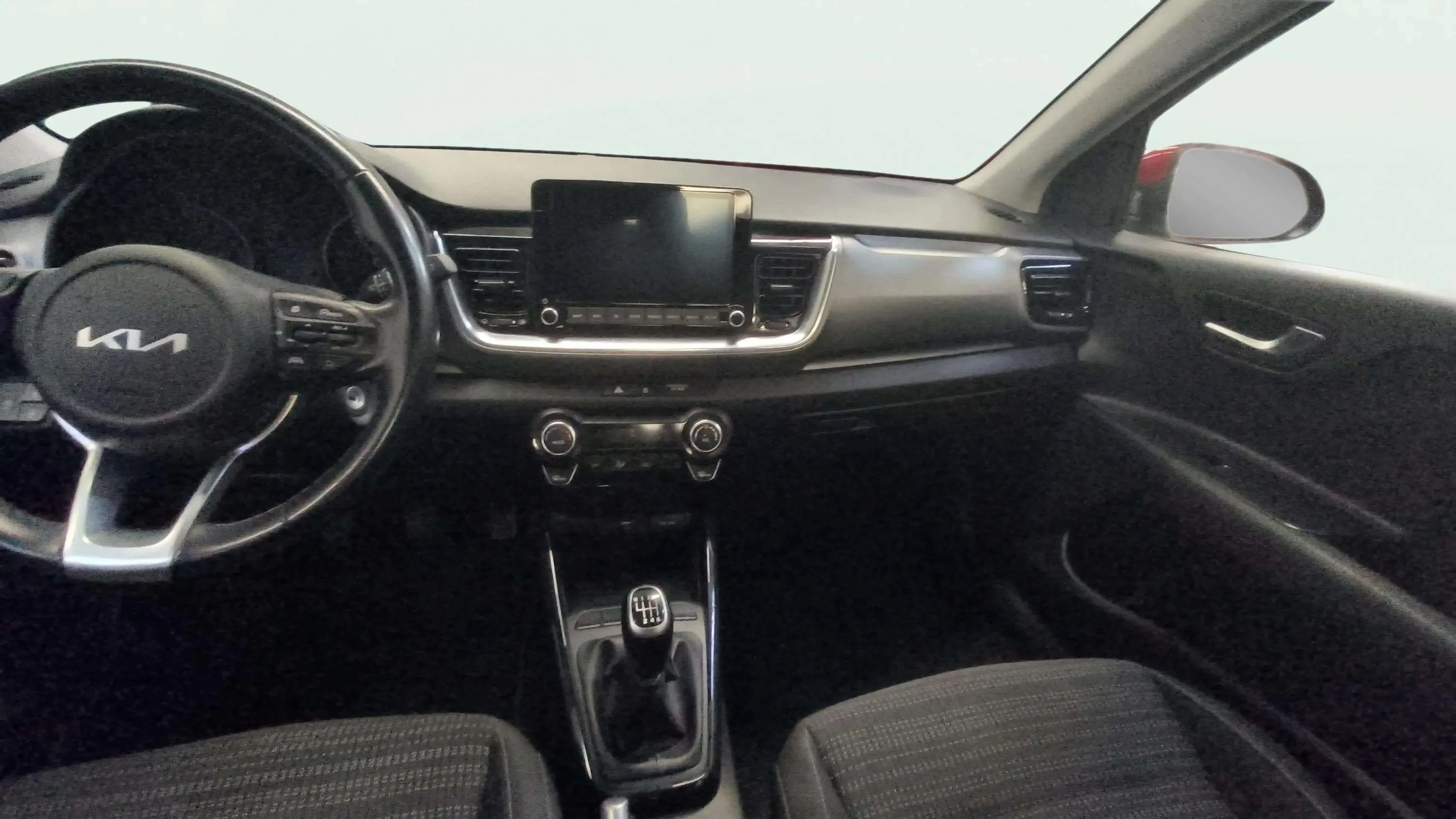 Kia Stonic 1.0 T-GDi MHEV Business - foto 12