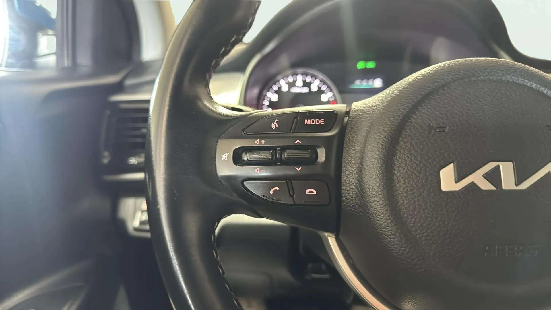 Kia Stonic 1.0 T-GDi MHEV Drive - foto 17