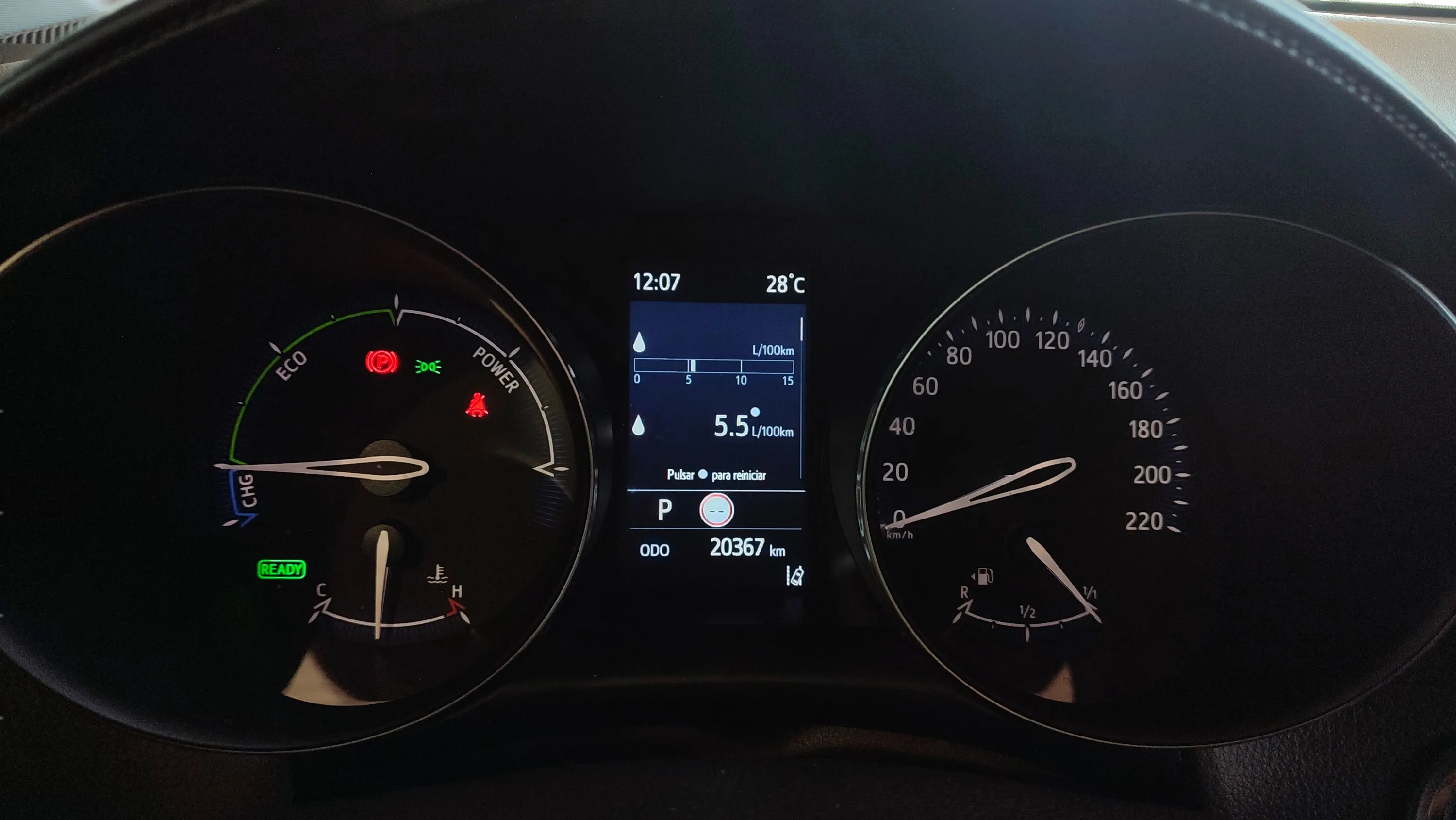 Toyota C-HR 2.0 180H Advance - foto 12
