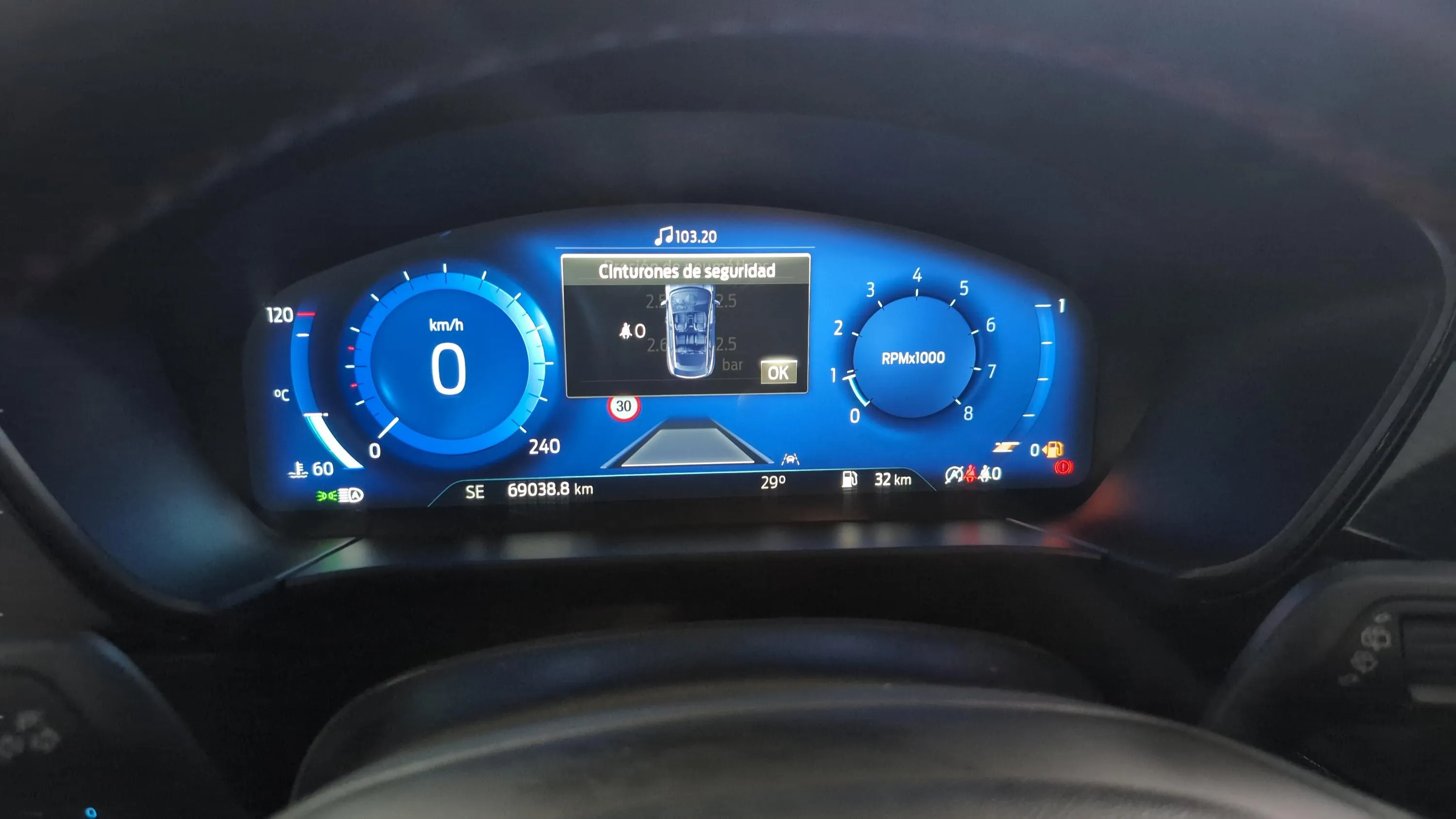 Ford Kuga ST-Line X 1.5T EcoBoost - foto 12
