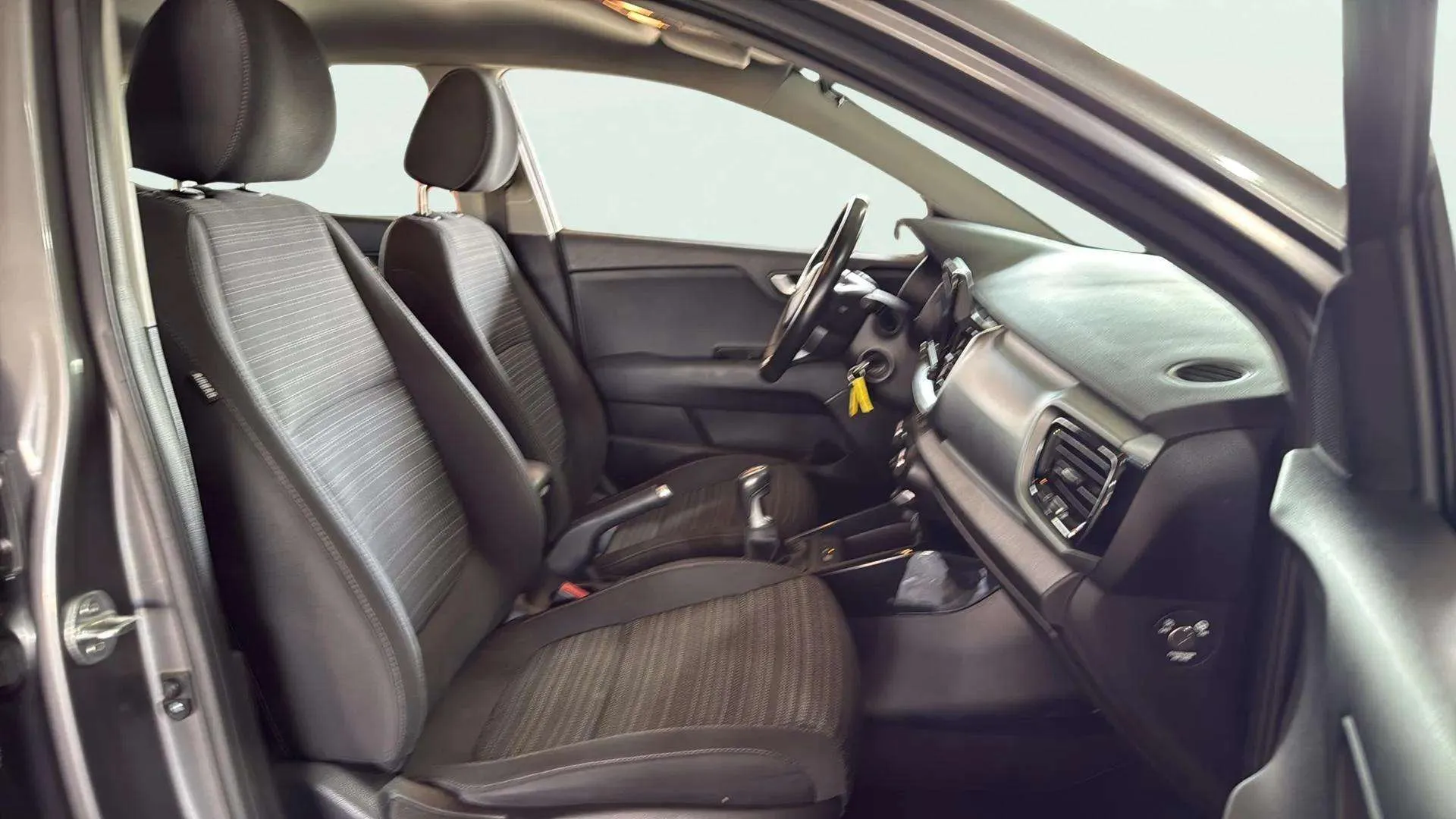 Kia Stonic 1.0 T-GDi MHEV Business - foto 26