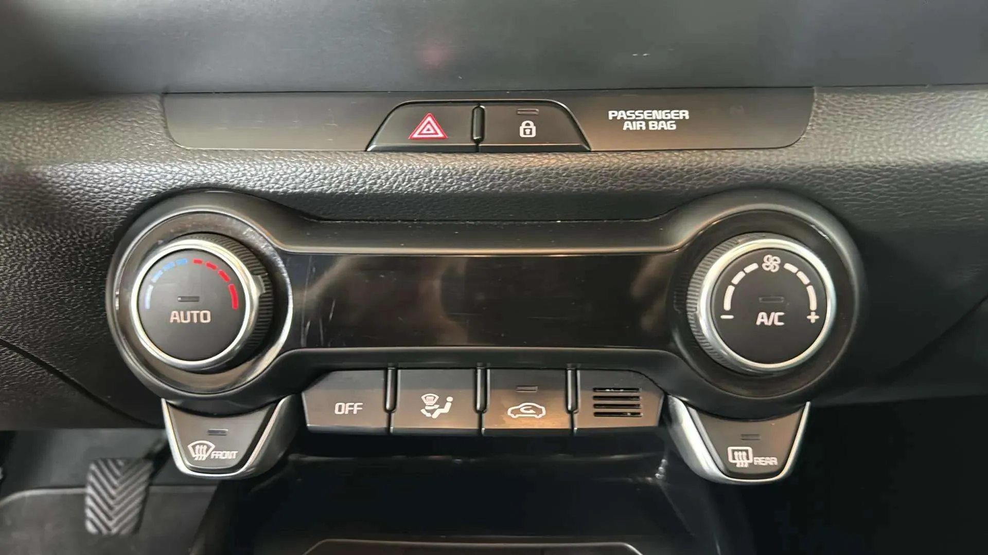 Kia Stonic 1.0 T-GDi MHEV Business - foto 22