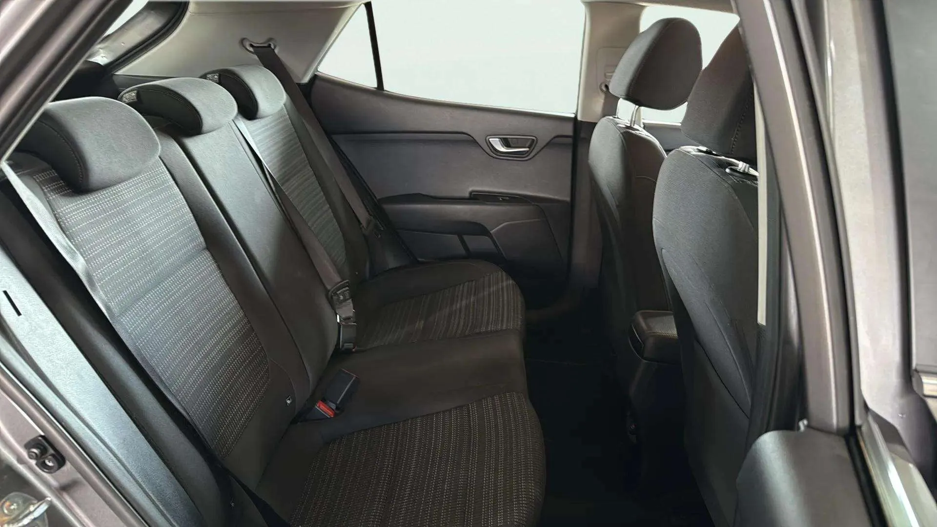 Kia Stonic 1.0 T-GDi MHEV Business - foto 27