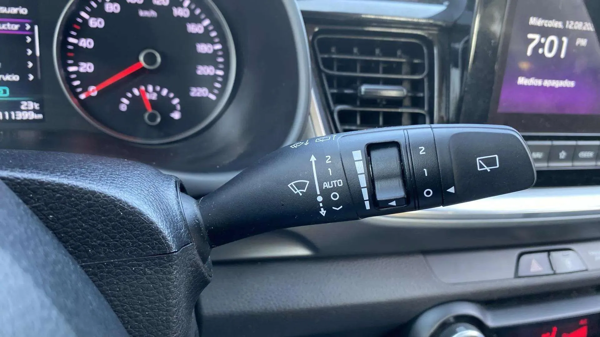 Kia Stonic 1.0 T-GDi MHEV Business - foto 17
