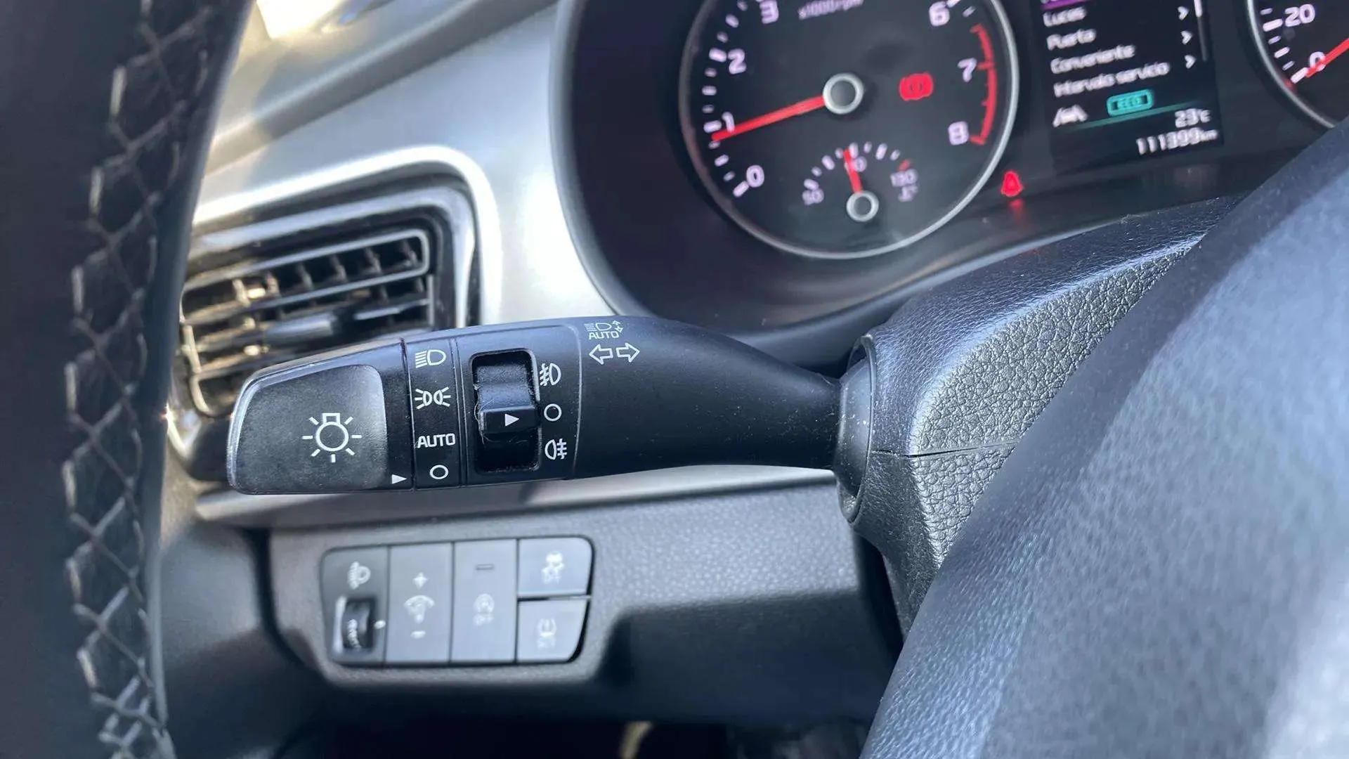 Kia Stonic 1.0 T-GDi MHEV Business - foto 15