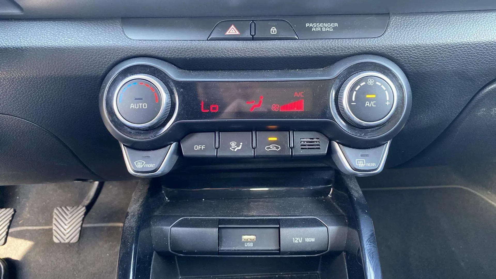 Kia Stonic 1.0 T-GDi MHEV Business - foto 24