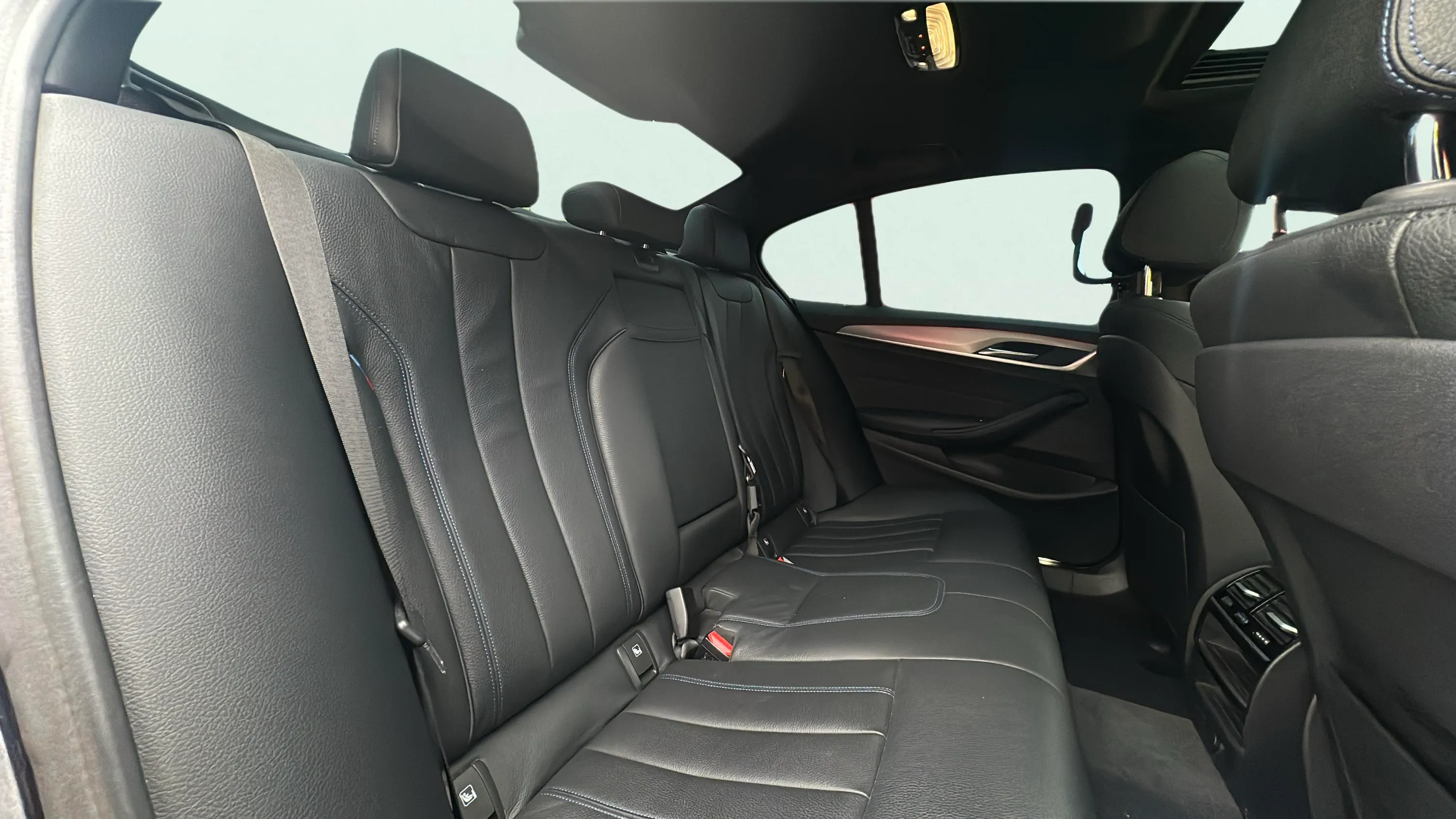 BMW Serie 5 540iA - foto 18