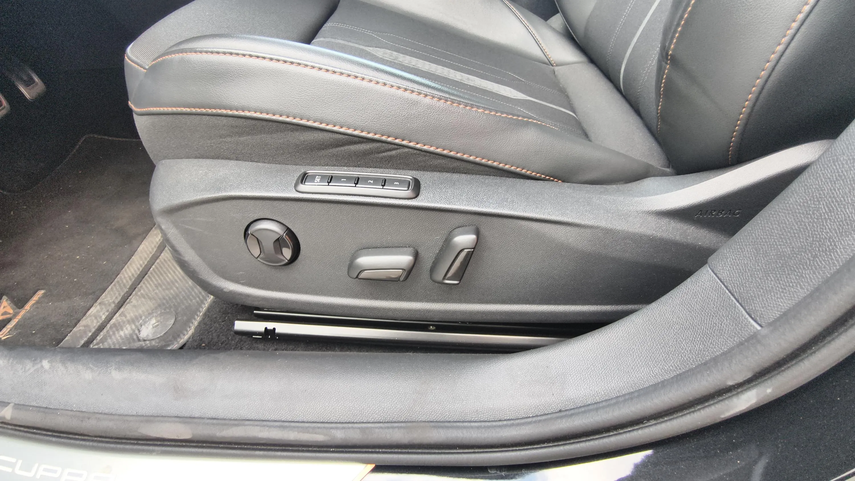 Cupra León 1.4 e-Hybrid DSG - foto 18