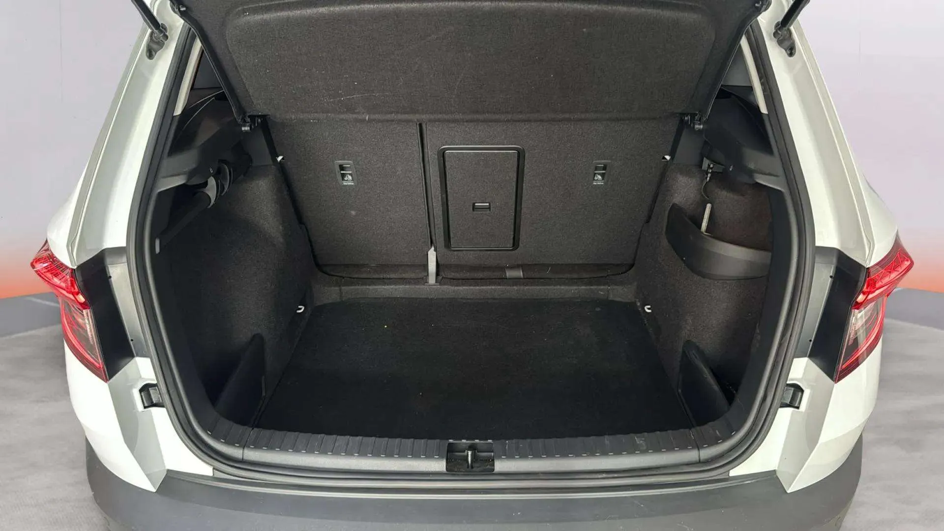 Škoda Karoq 1.5 TSI ACT Ambition - foto 7