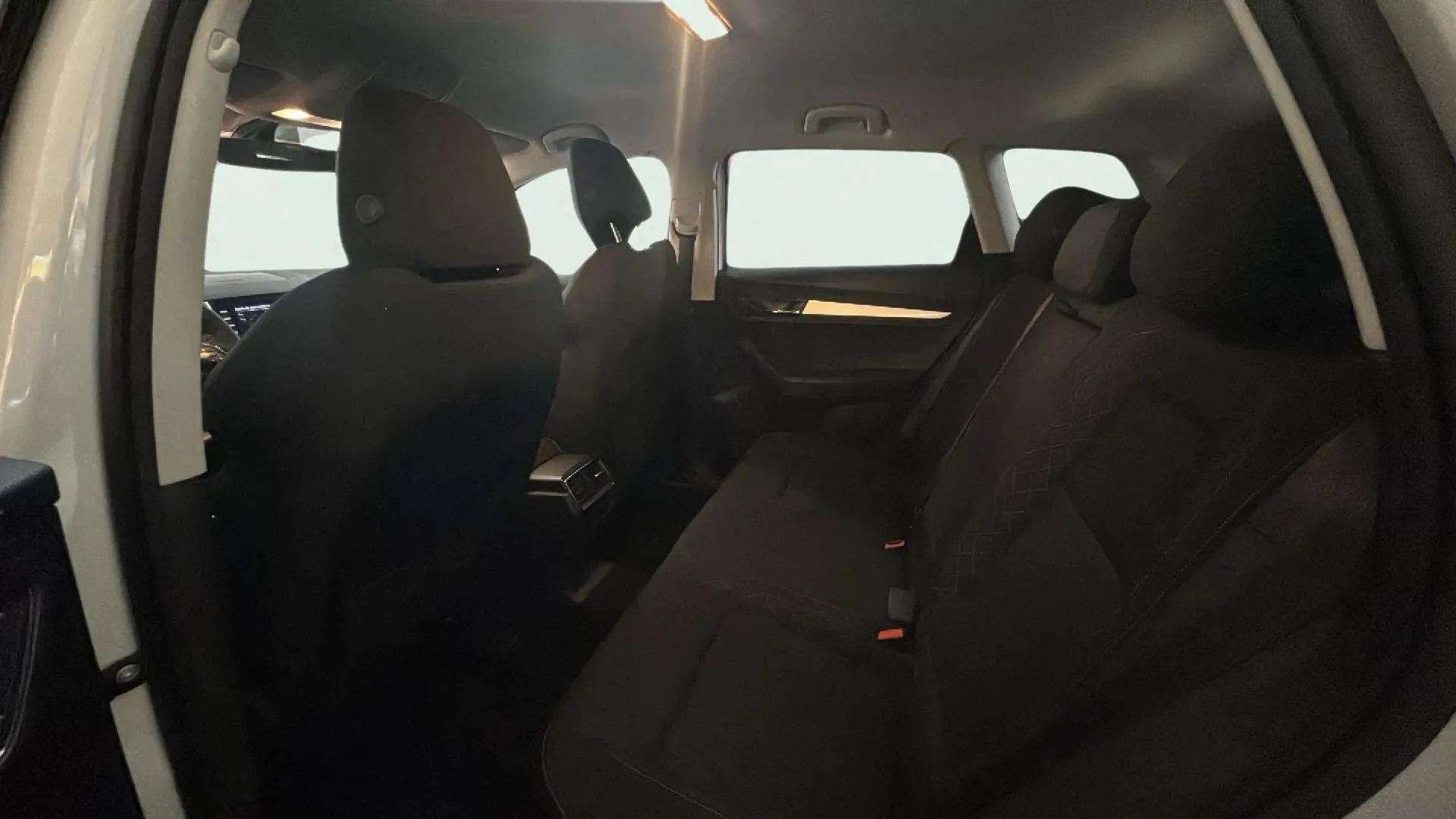 Škoda Karoq 1.5 TSI ACT Ambition - foto 10