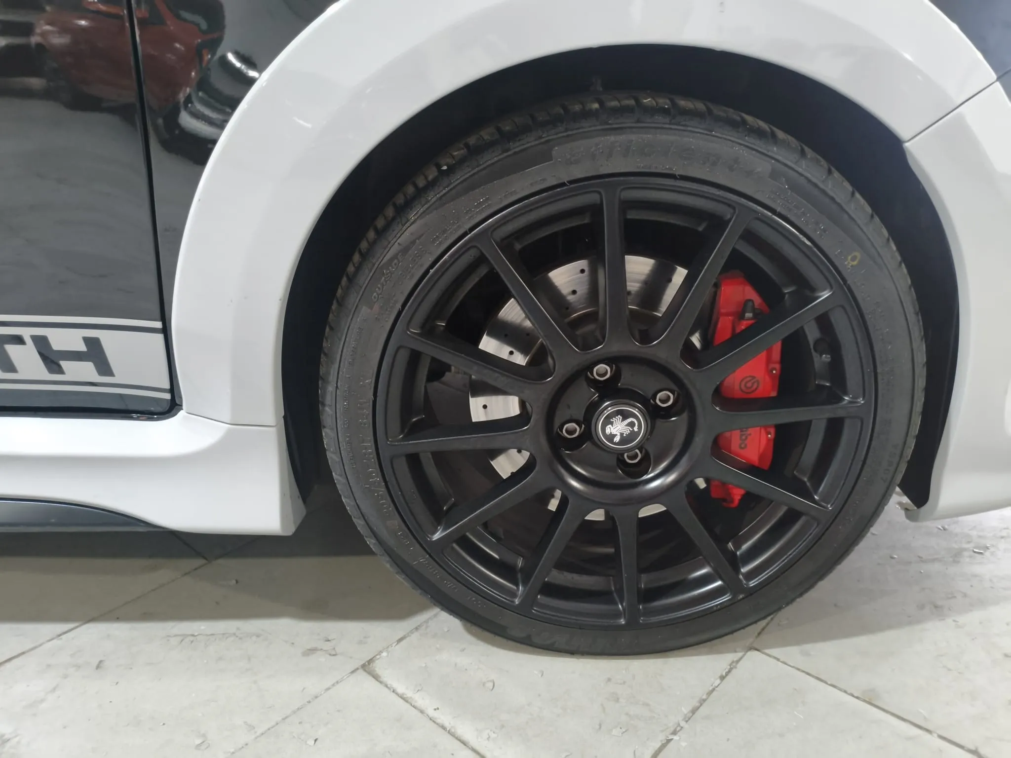 Abarth 500 1.4 16v T-Jet 695 70 Anivers. E6D - foto 23