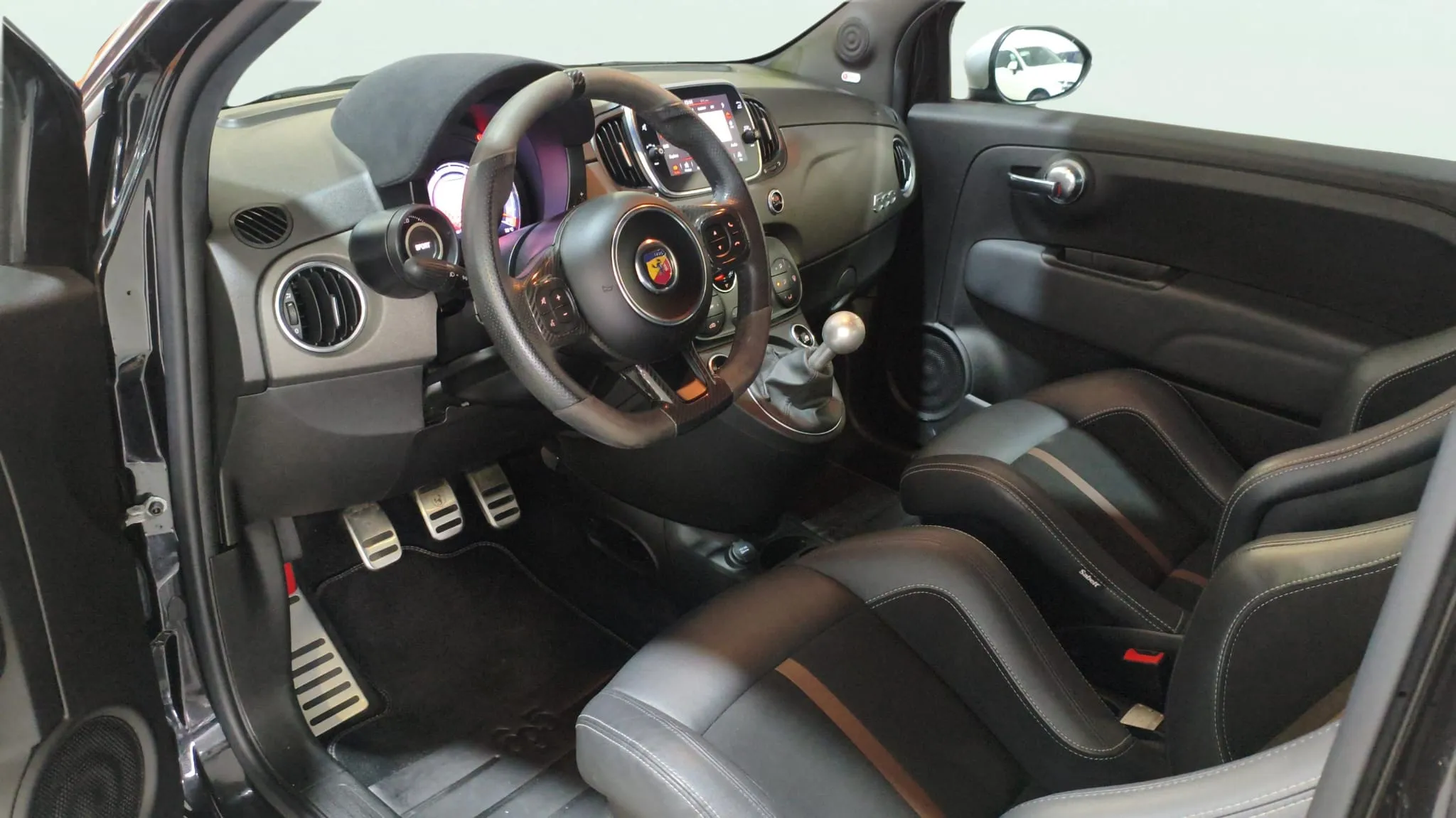 Abarth 500 1.4 16v T-Jet 695 70 Anivers. E6D - foto 9