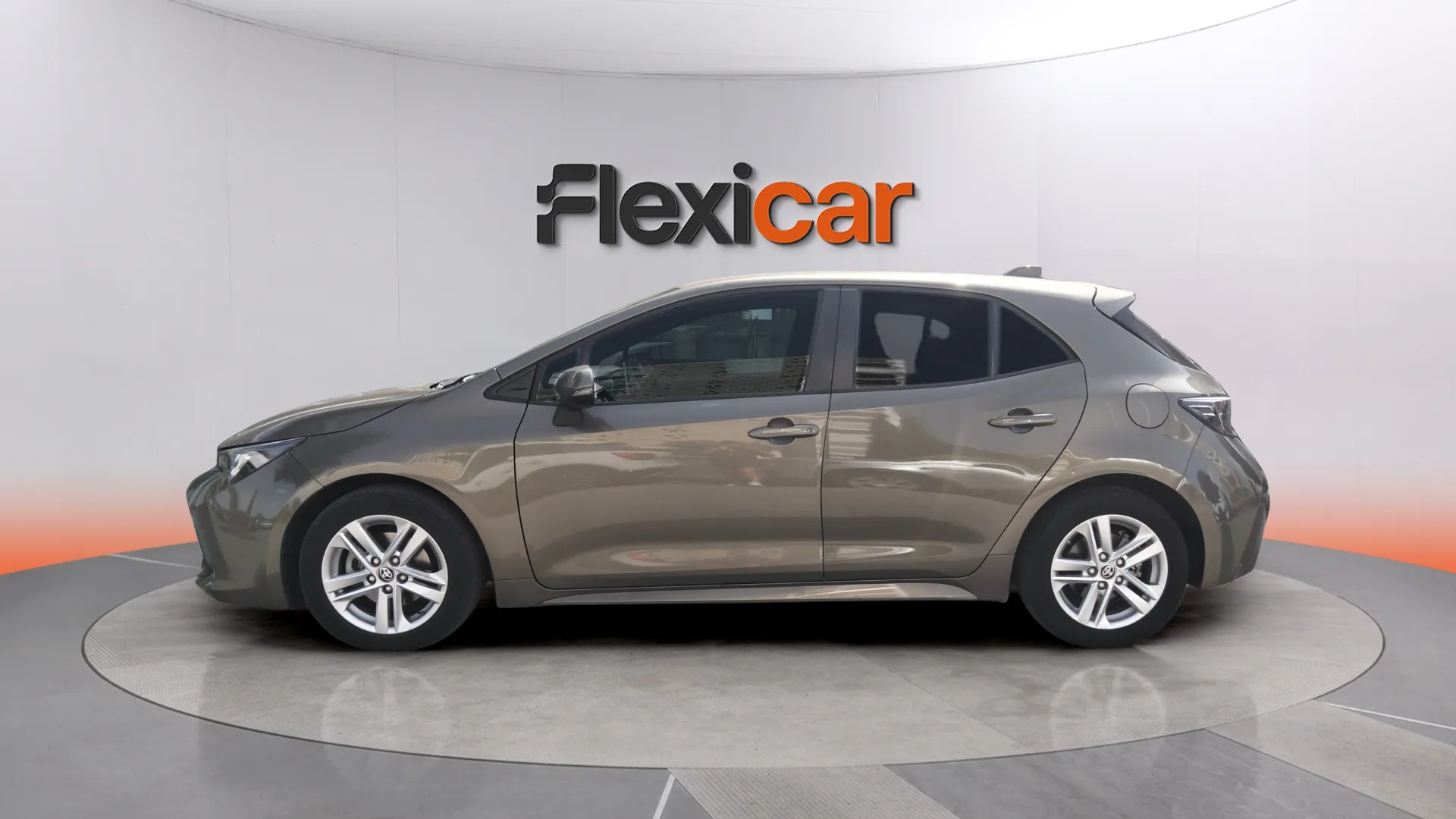Toyota Corolla 1.8 125H Active Tech E-CVT - foto 5