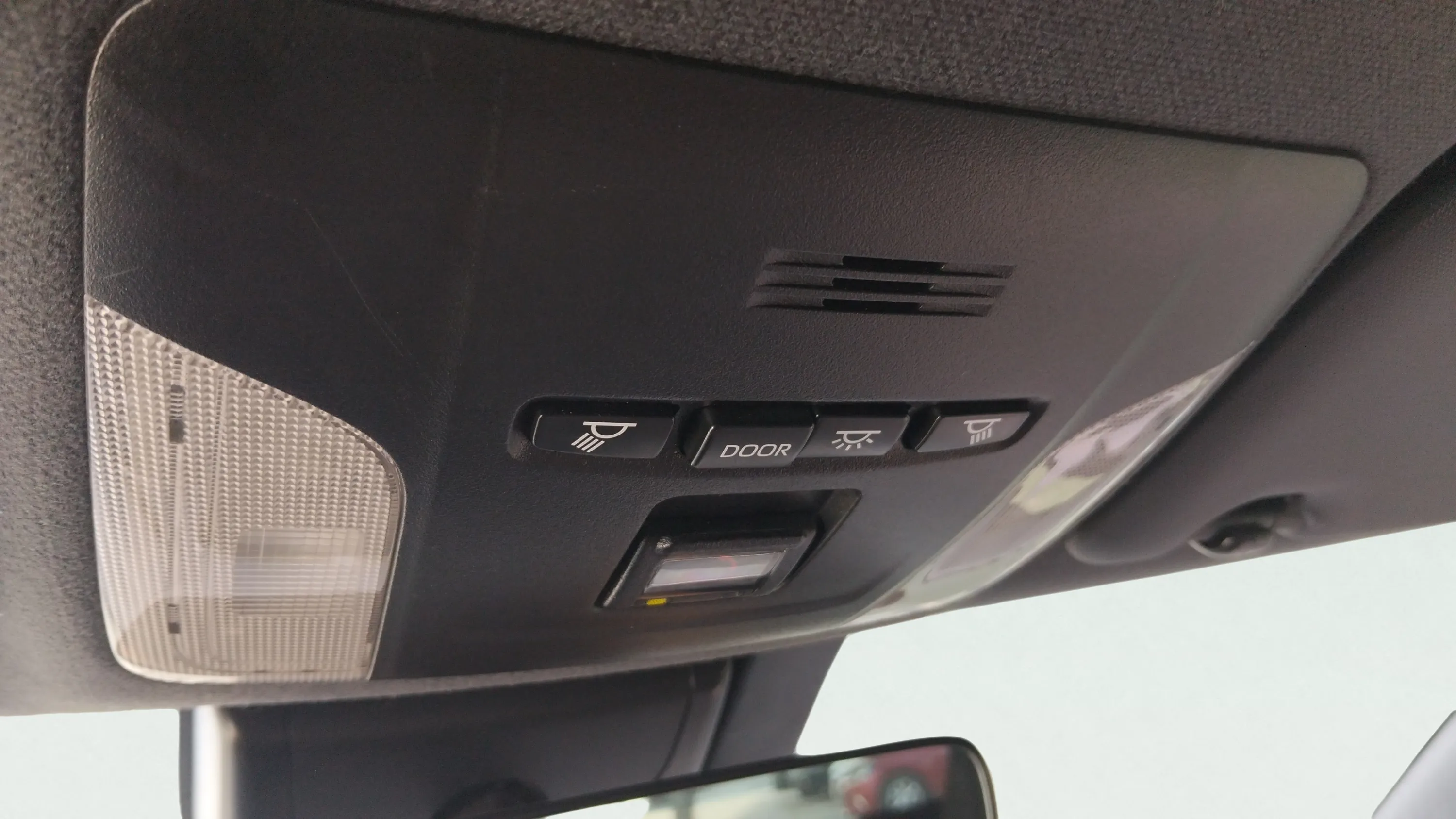 Toyota Corolla 1.8 125H Active Tech E-CVT - foto 18