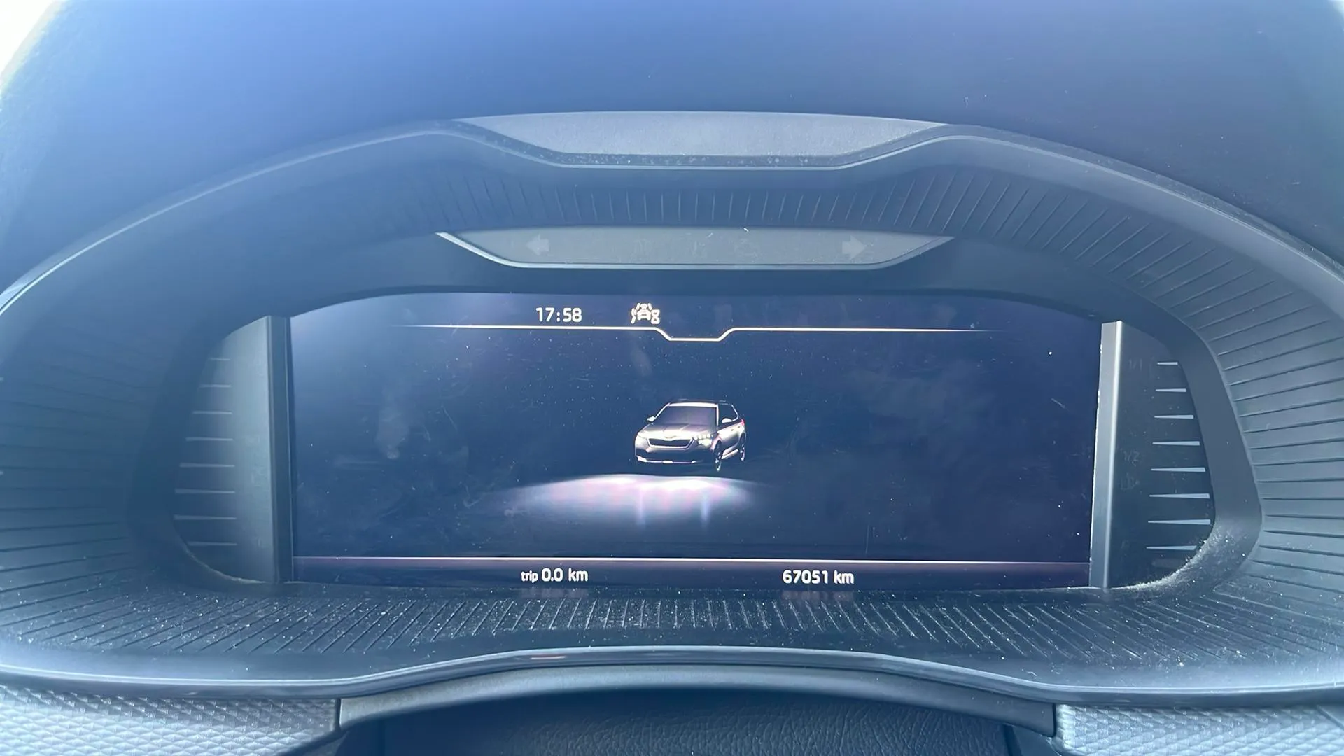 Škoda Kamiq 1.0 TSI DSG Ambition - foto 11