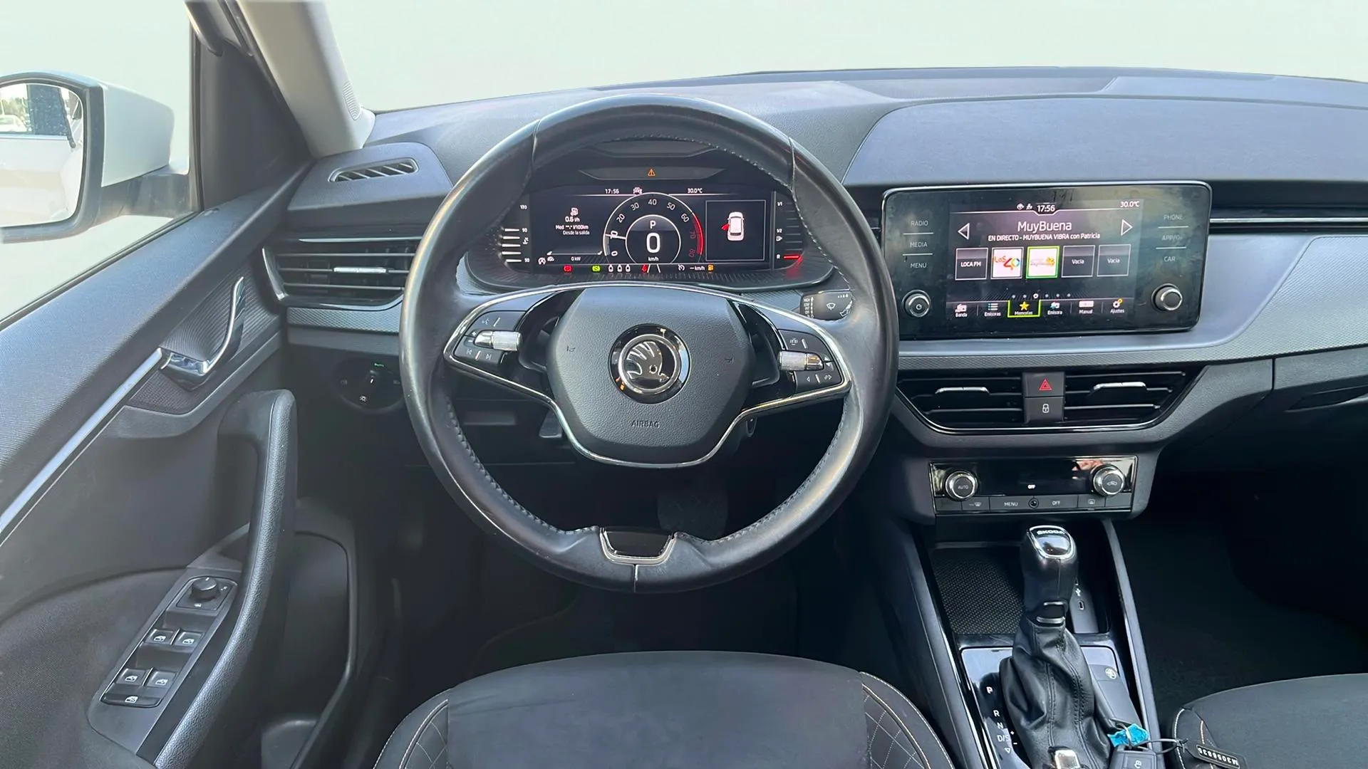 Škoda Kamiq 1.0 TSI DSG Ambition - foto 14