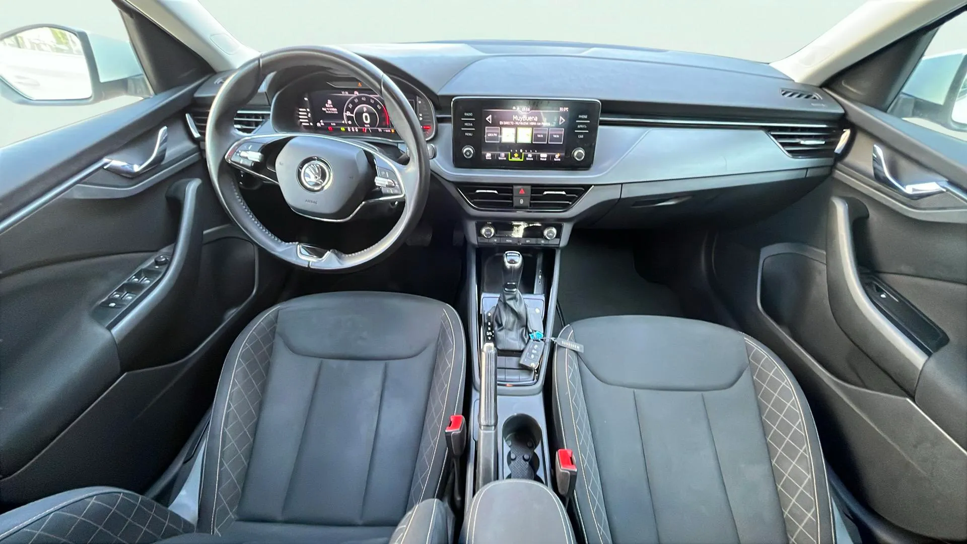 Škoda Kamiq 1.0 TSI DSG Ambition - foto 15