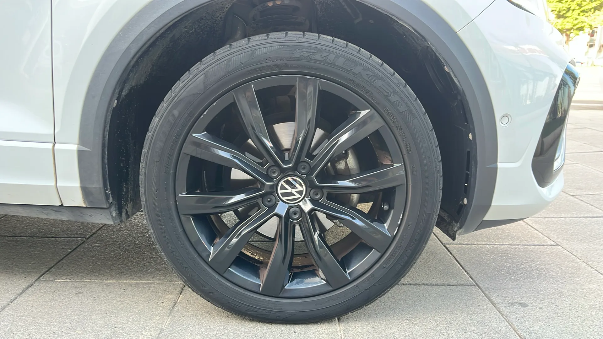 Volkswagen T-Roc Advance R-Line 1.5 TSI DSG - foto 26