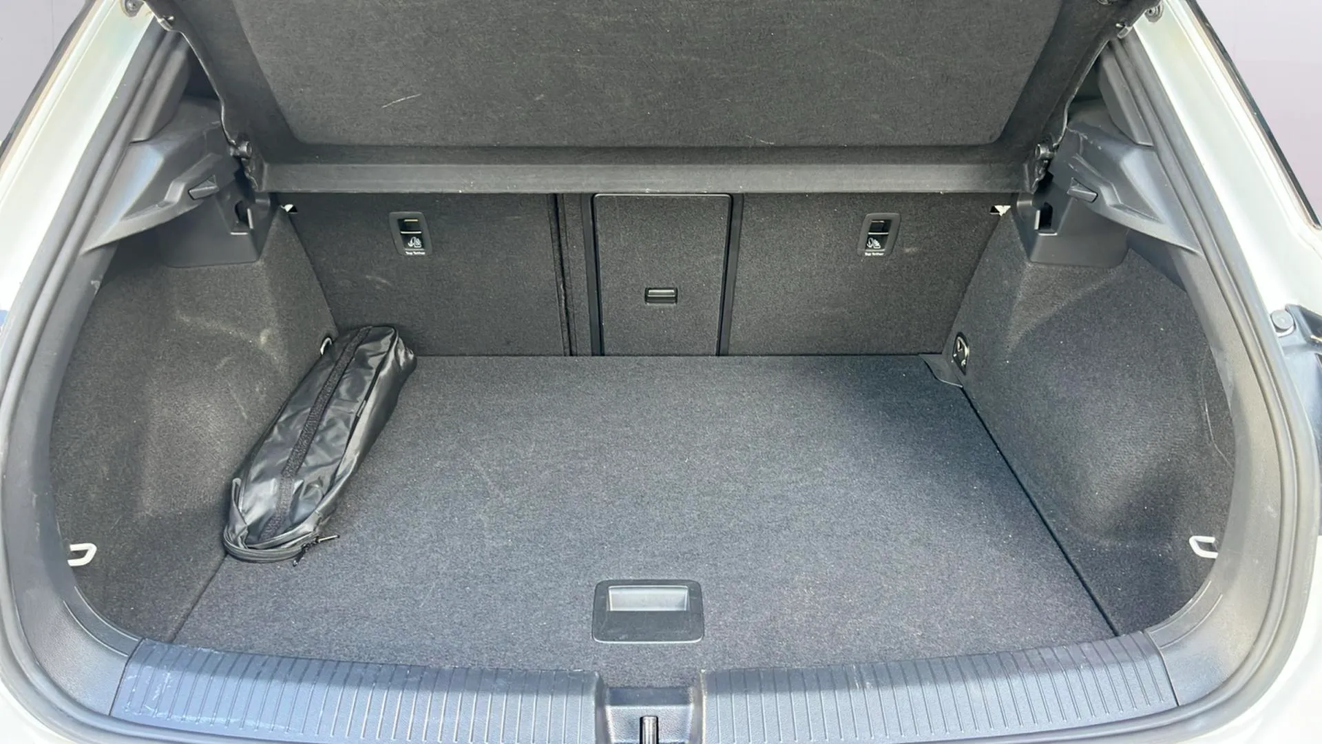Volkswagen T-Roc Advance R-Line 1.5 TSI DSG - foto 7