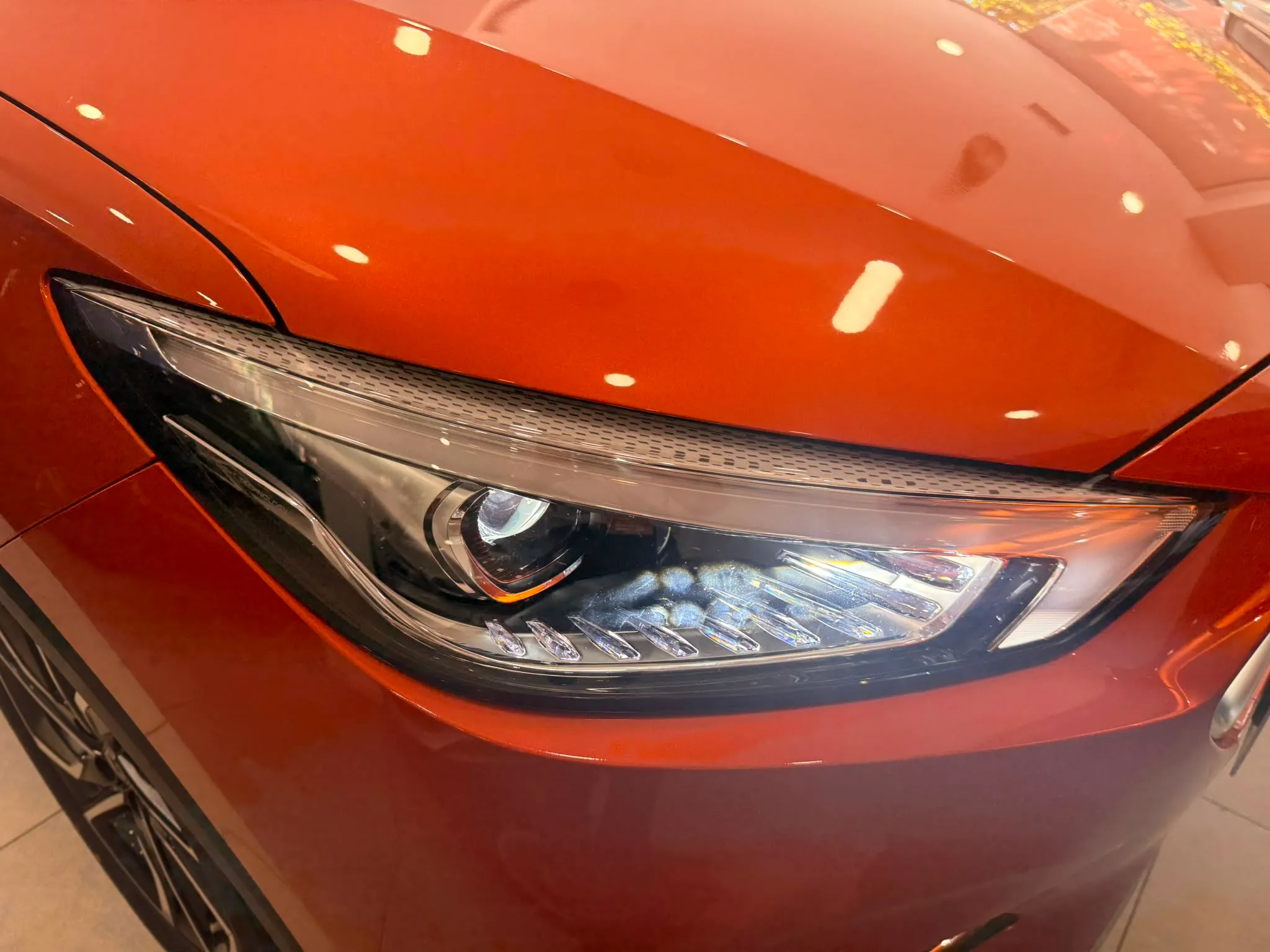 MG ZS 1.5 Luxury - foto 19