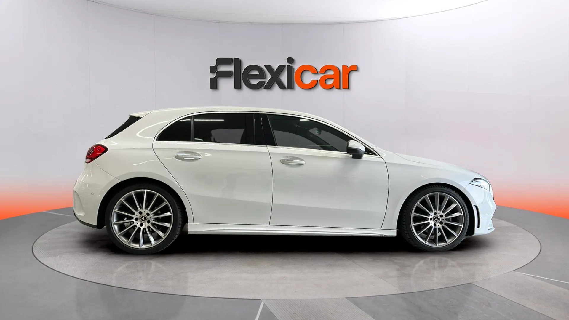 Mercedes-Benz Clase A A 200 d - foto 4