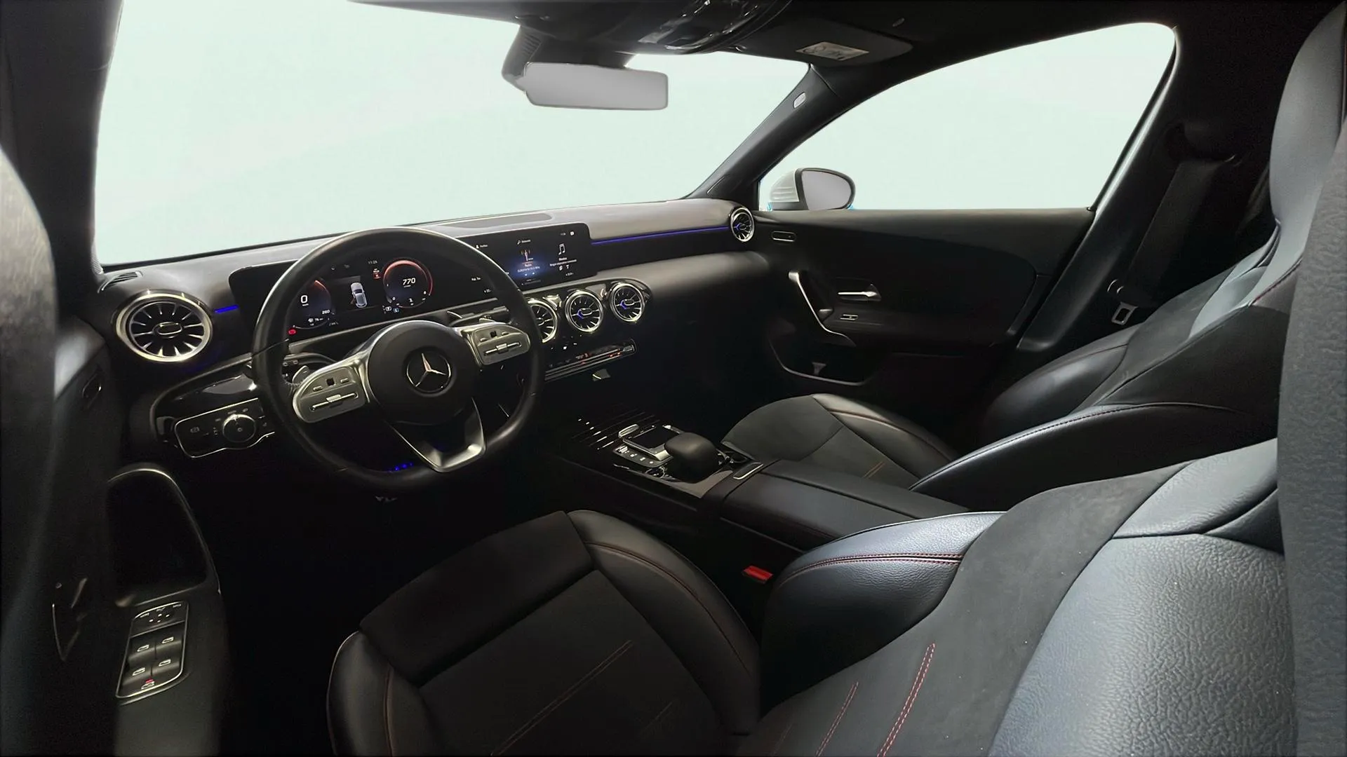 Mercedes-Benz Clase A A 200 d - foto 9