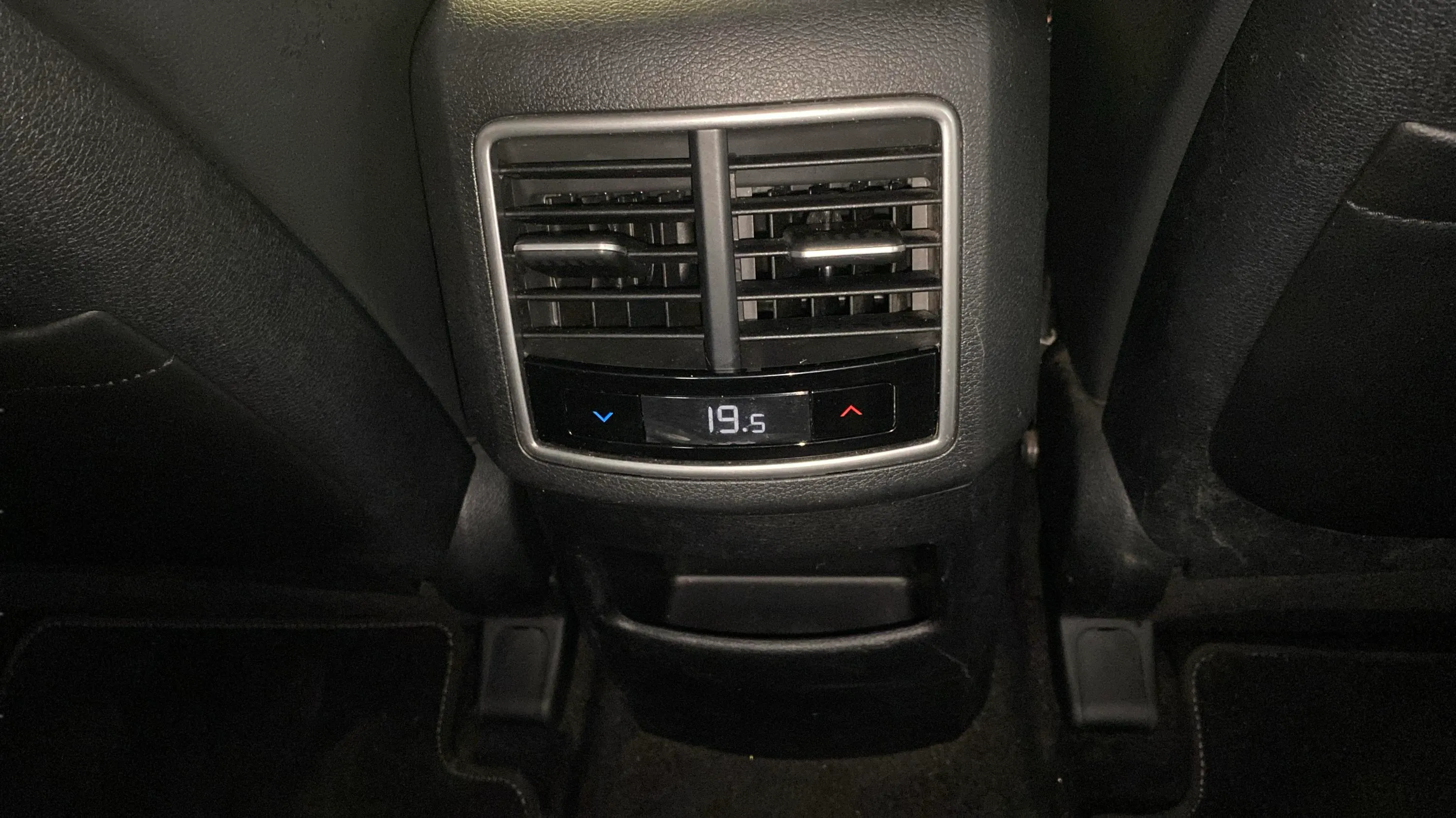 Kia Sportage 1.6 T-GDi HEV Tech 4x2 - foto 29