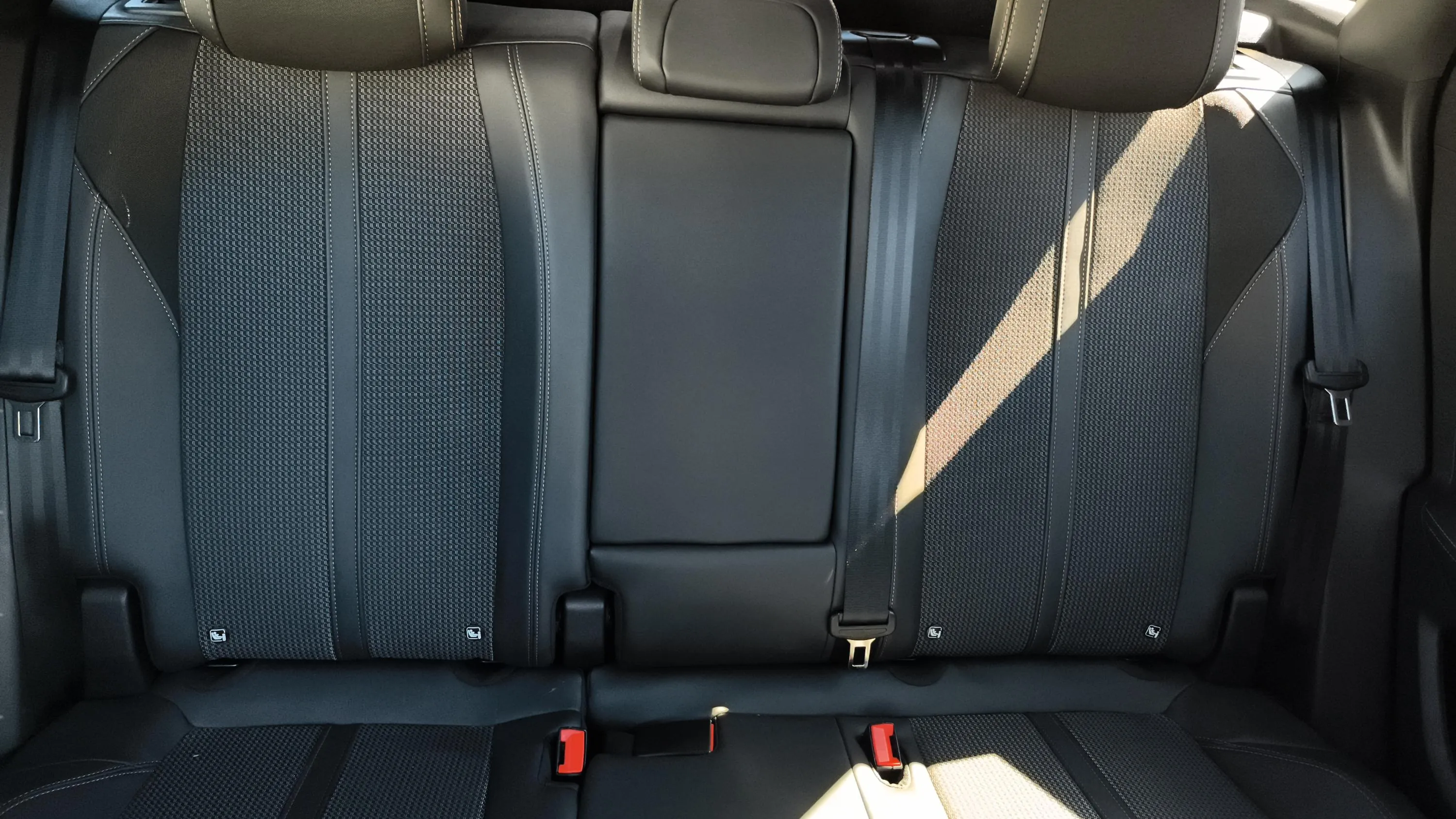 Peugeot 3008 1.2 PureTech GT EAT8 - foto 15