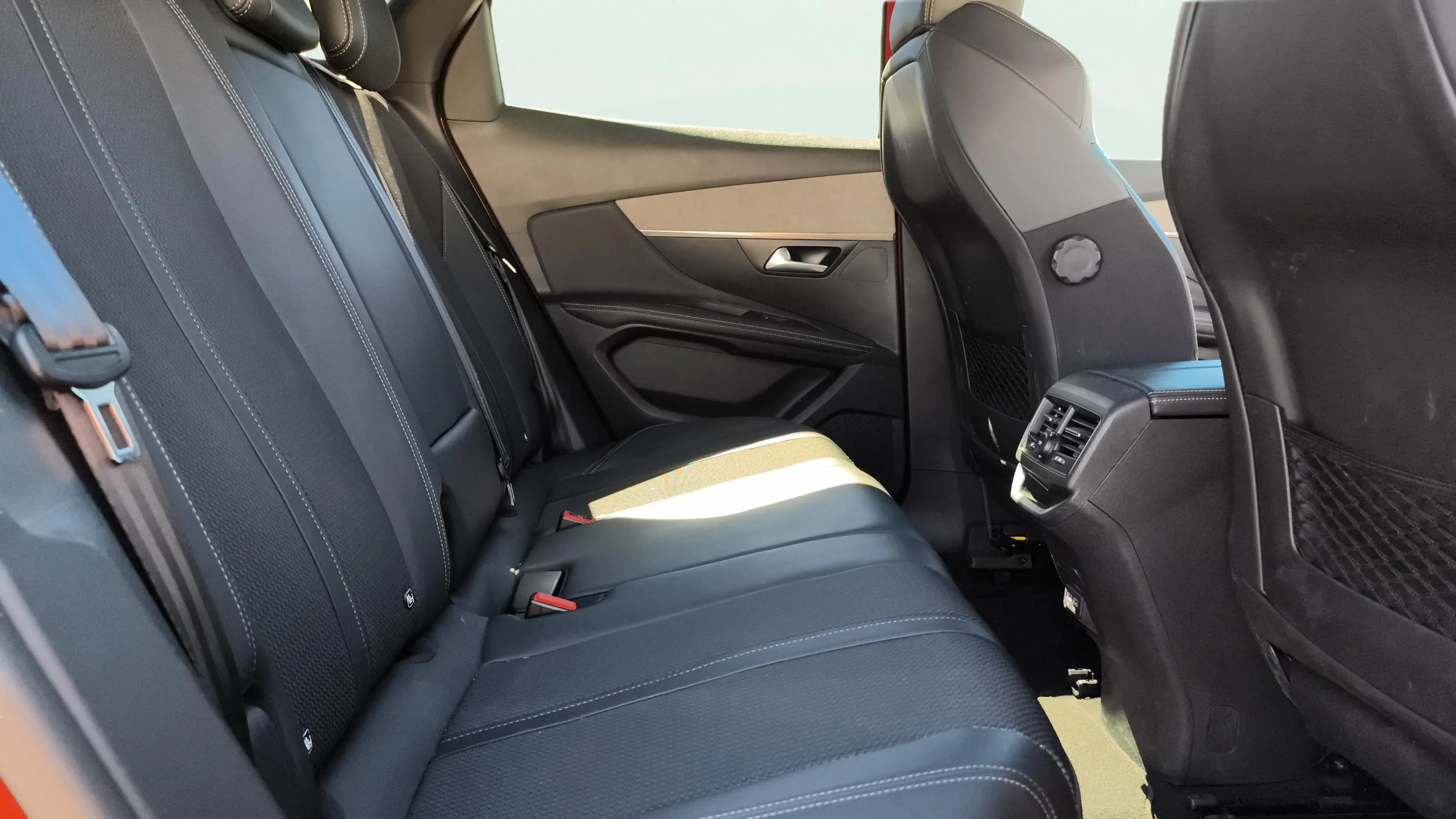 Peugeot 3008 1.2 PureTech GT EAT8 - foto 14